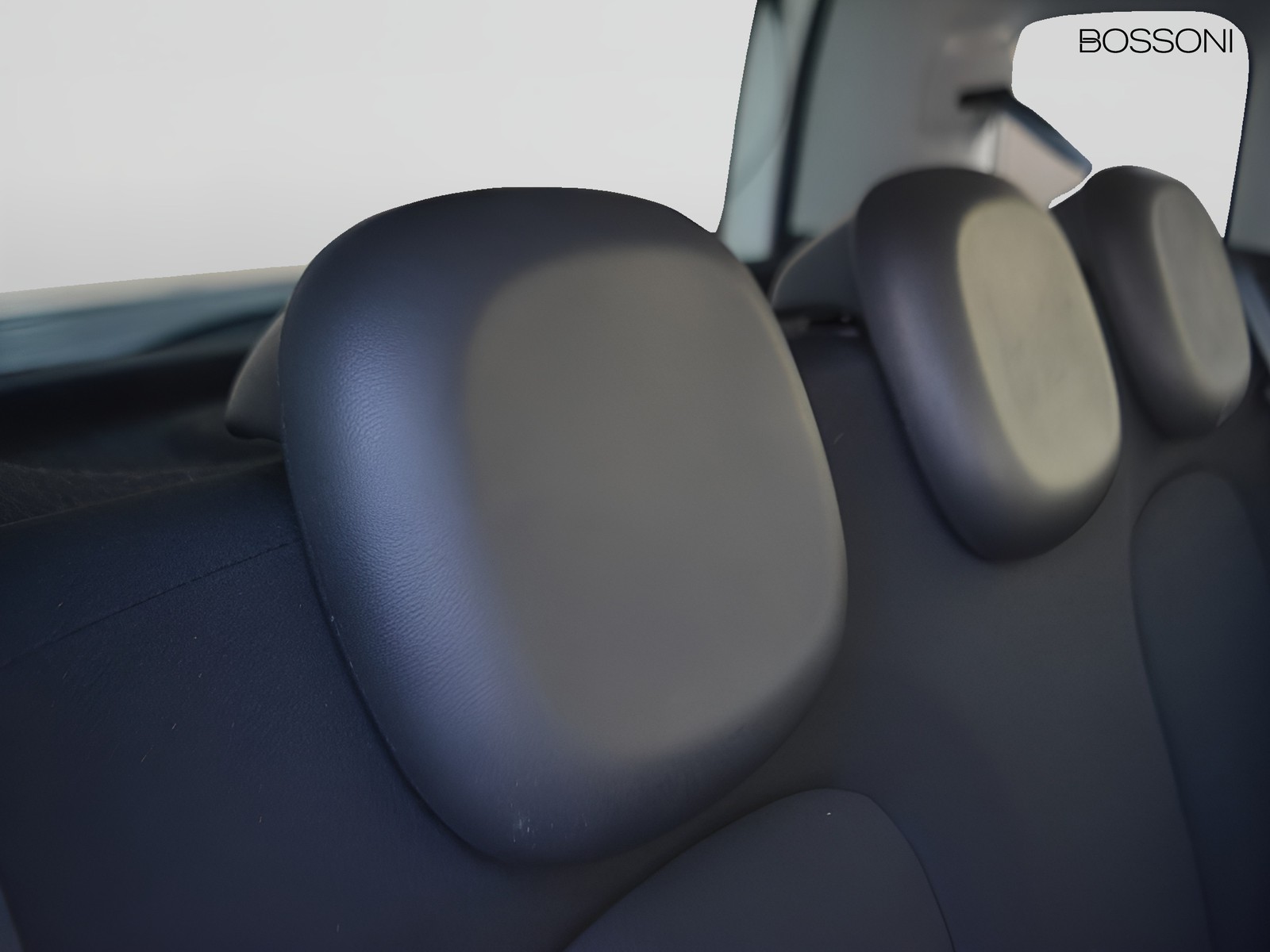 6 - Fiat Panda cross 1.0 firefly hybrid 70cv s&s 5p.ti