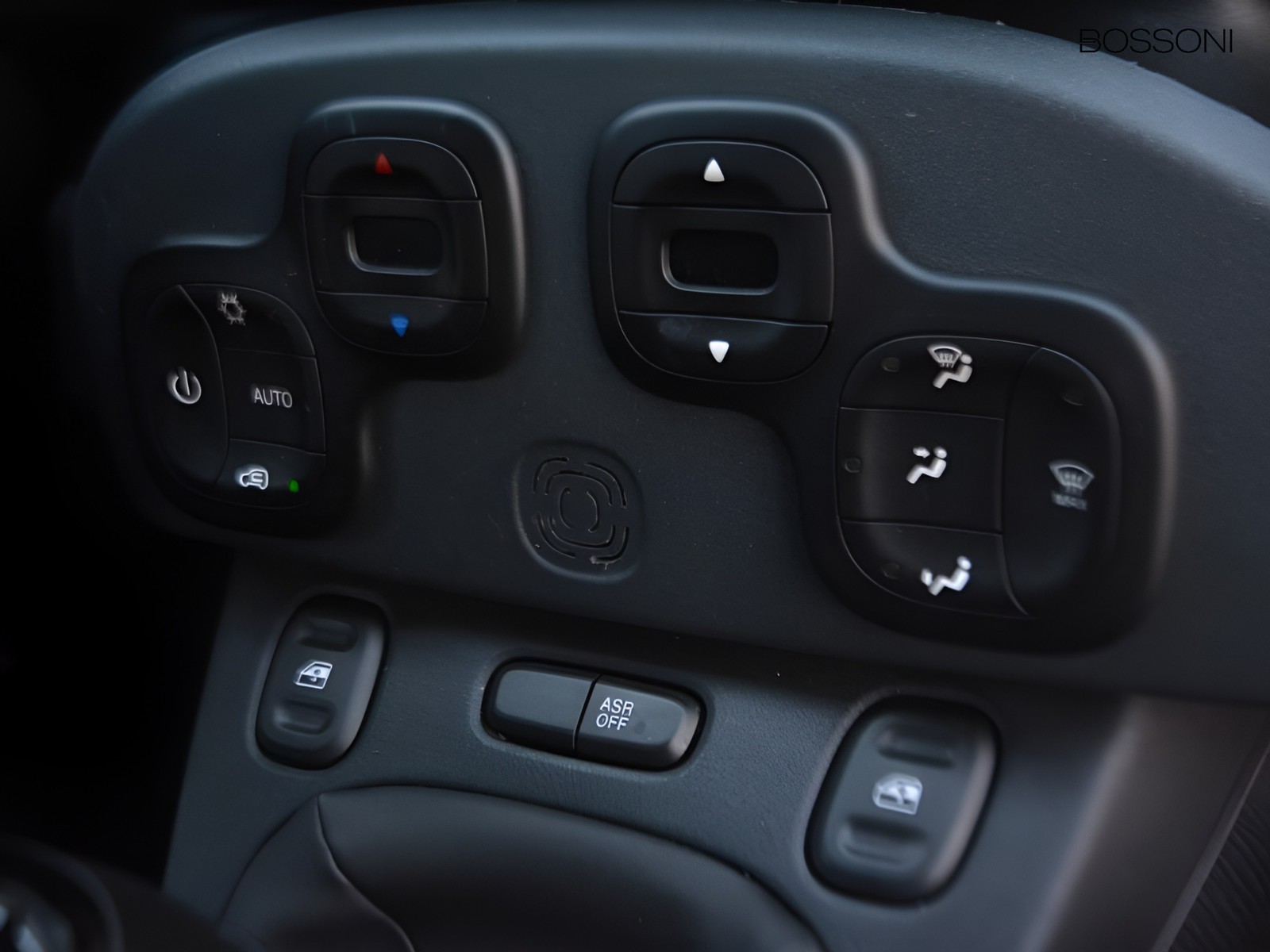 11 - Fiat Panda cross 1.0 firefly hybrid 70cv s&s 5p.ti