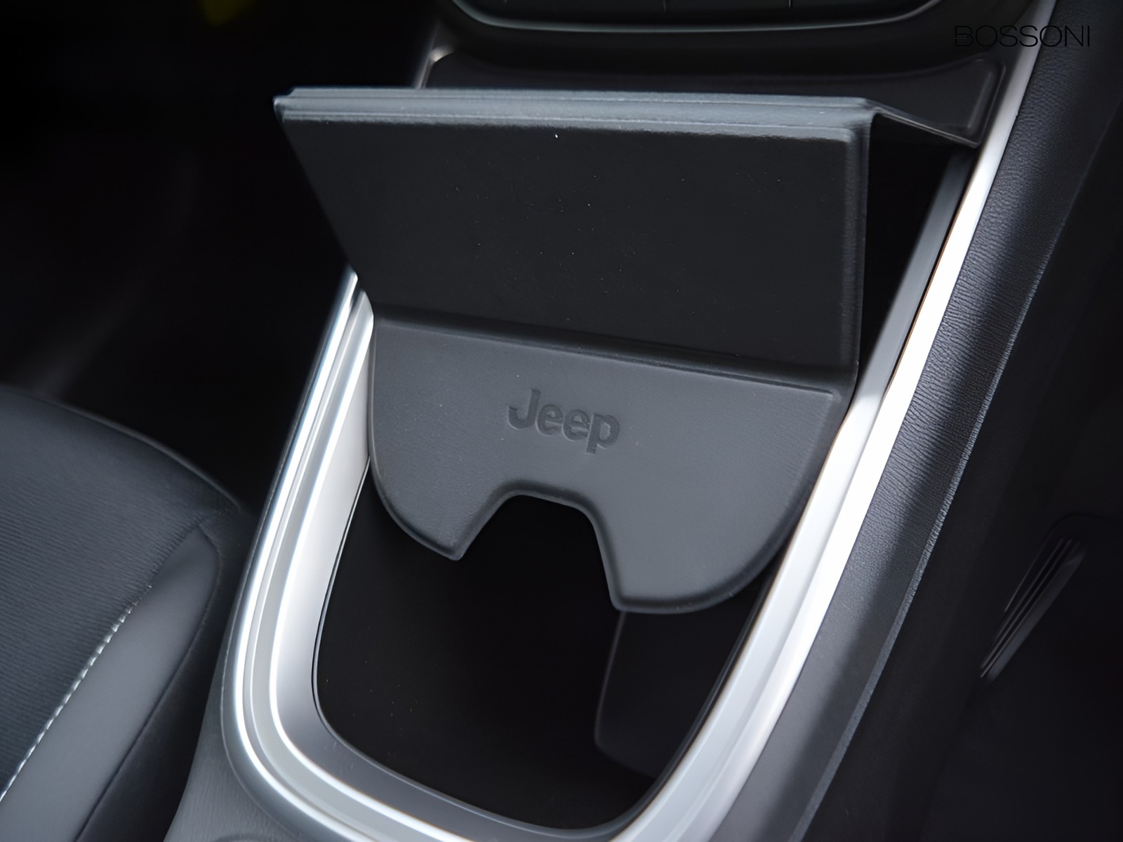 18 - Jeep Avenger 1.2 turbo e-hybrid mhev 110cv summit fwd edct6