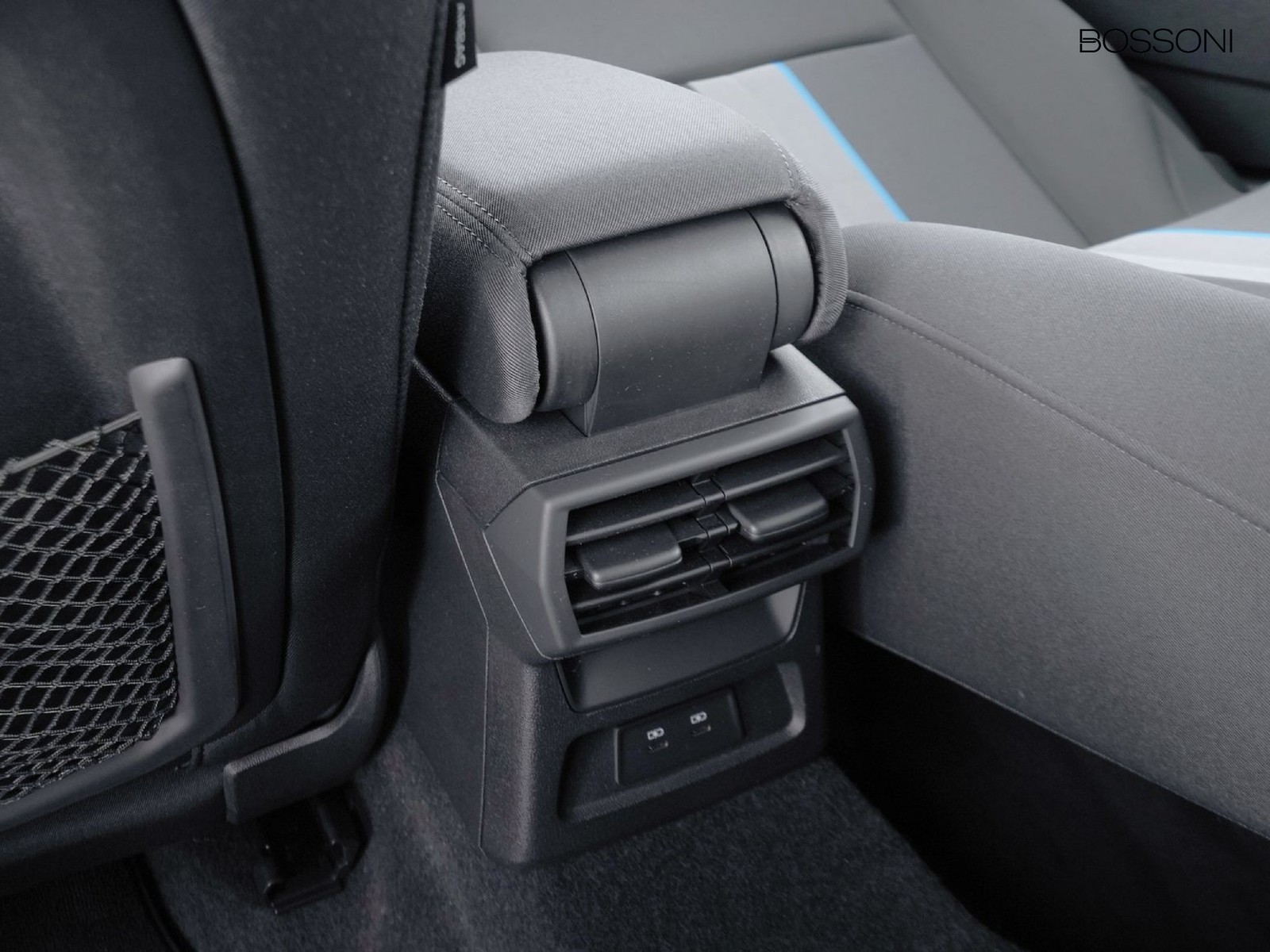 27 - Audi A3 sportback 40 1.4 tfsi e s line edition s tronic