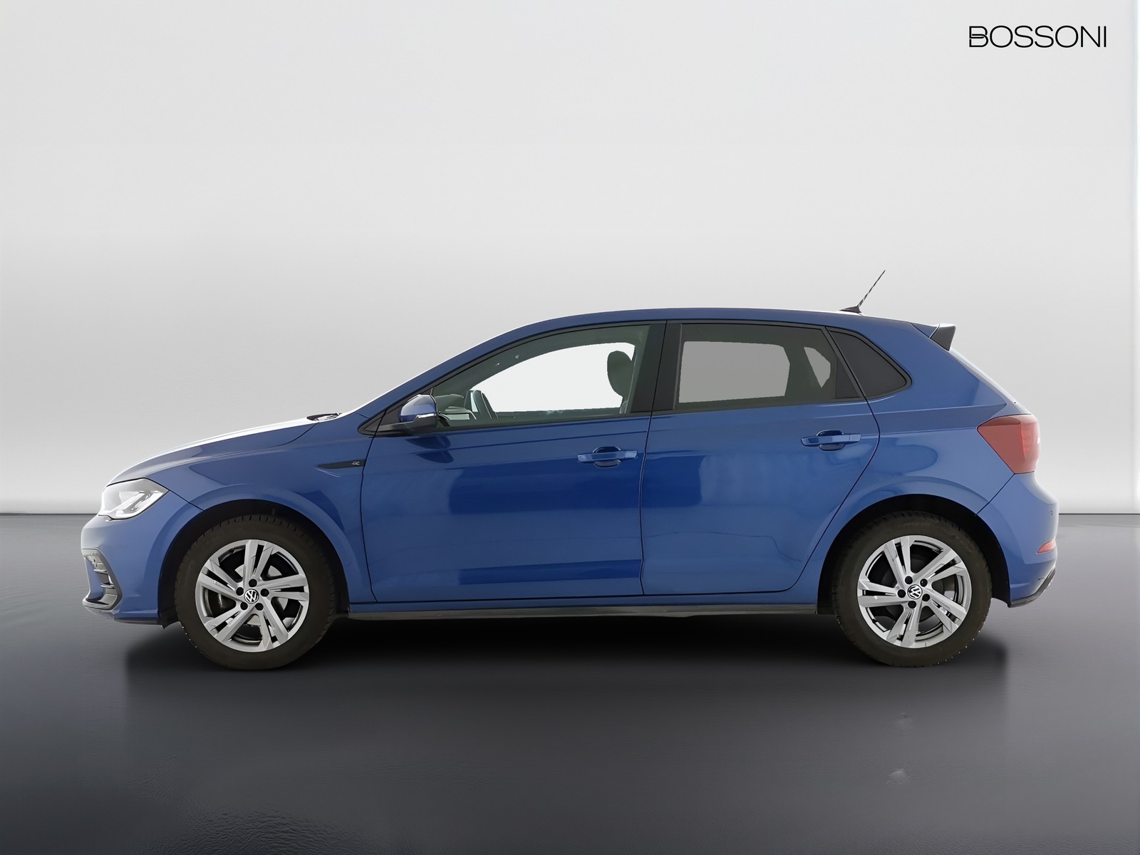 3 - Volkswagen Polo 1.0 tsi 95cv r line