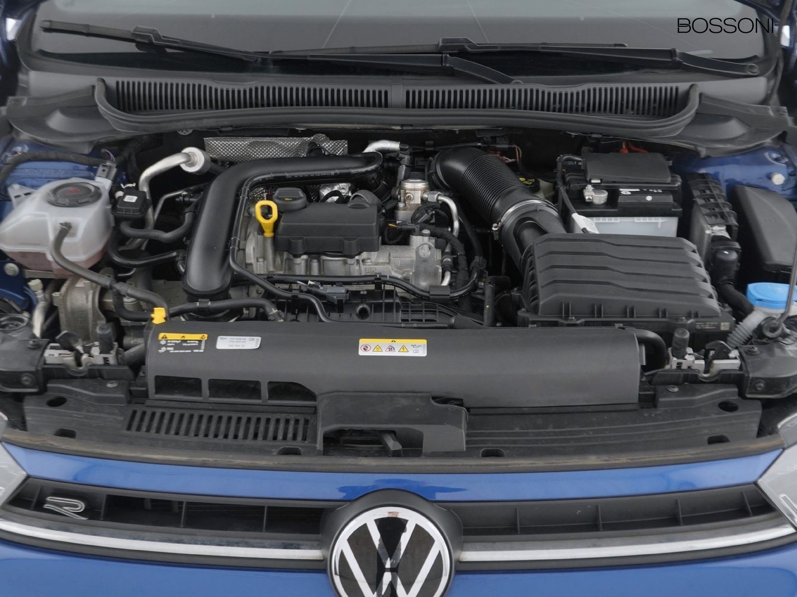 11 - Volkswagen Polo 1.0 tsi 95cv r line