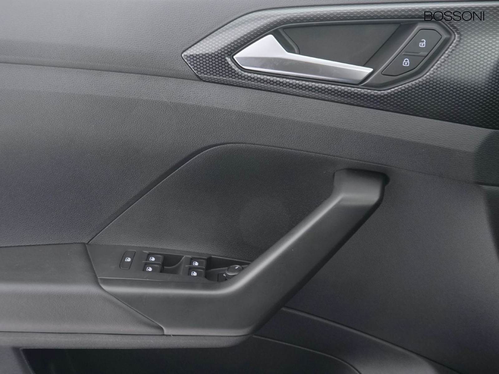 17 - Volkswagen T-Cross 1.0 tsi 110cv style dsg