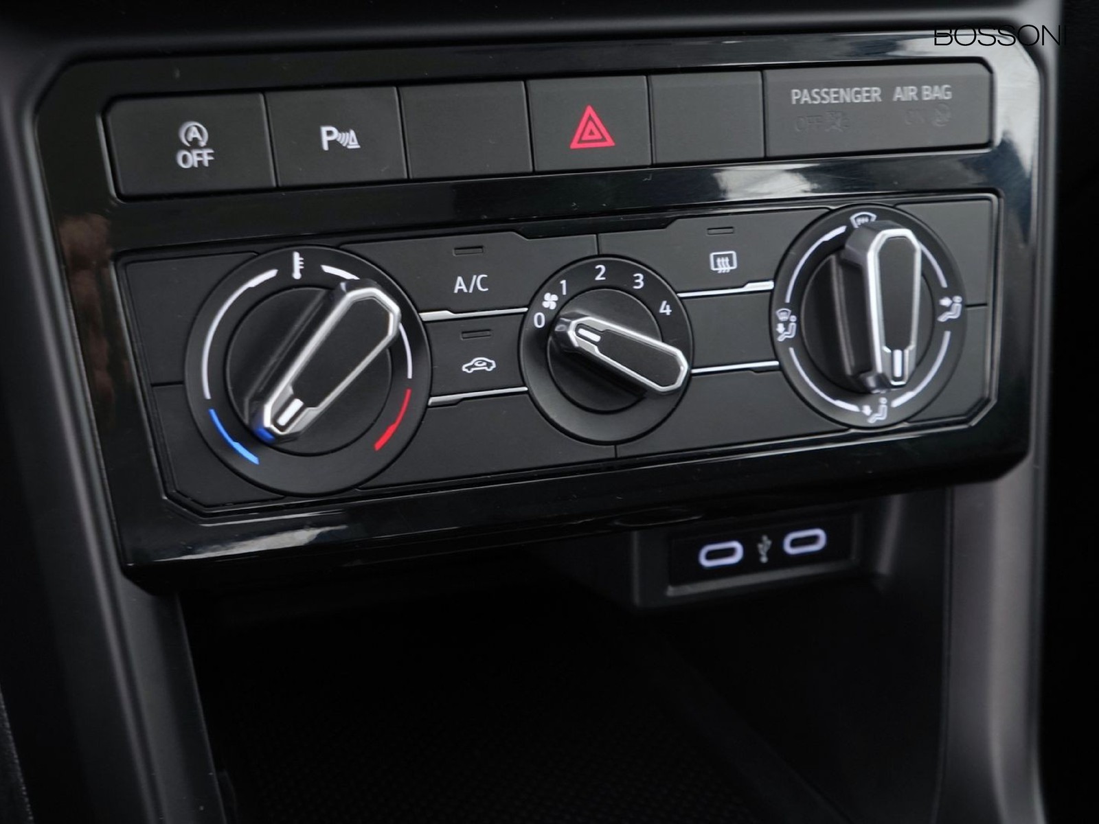 23 - Volkswagen T-Cross 1.0 tsi 110cv style dsg