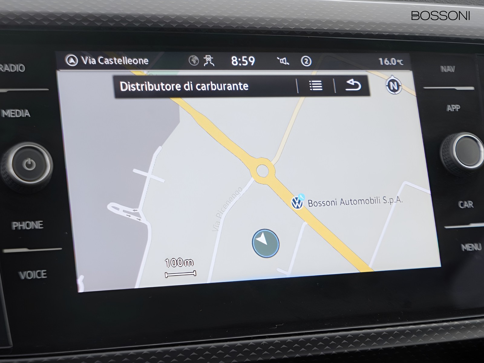 27 - Volkswagen T-Cross 1.0 tsi 110cv style dsg