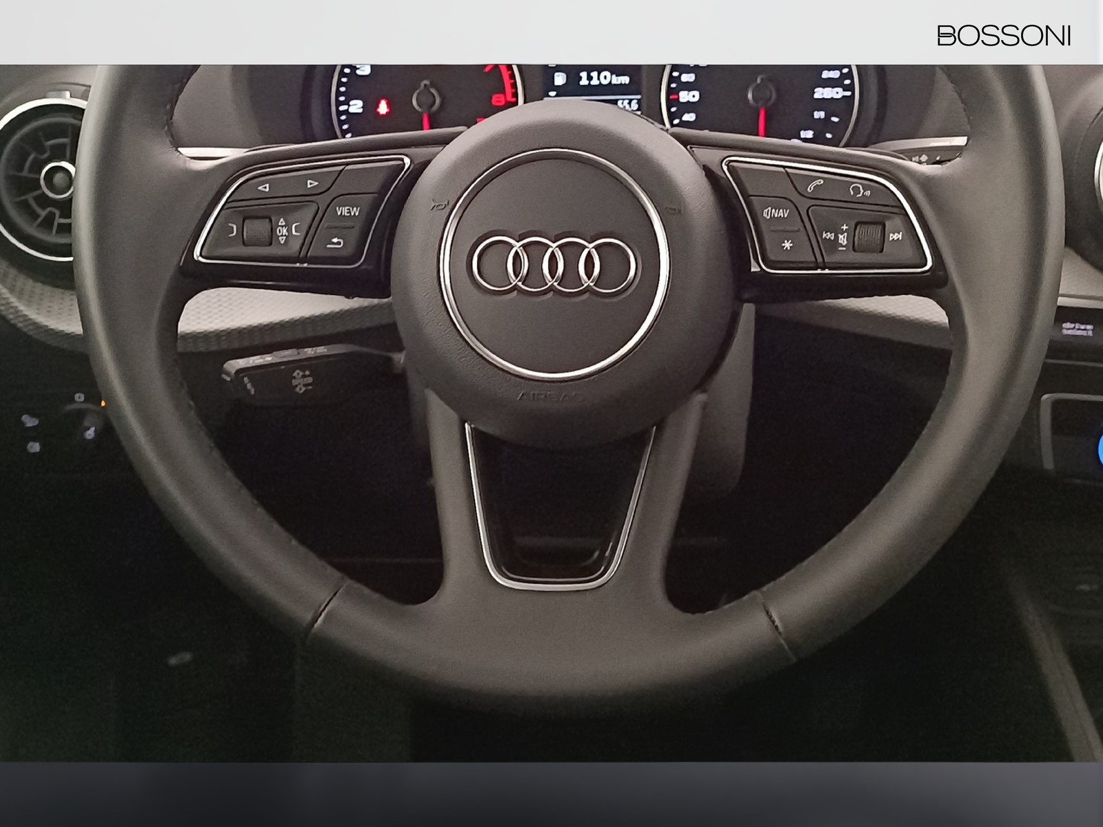 10 - Audi Q2 35 1.5 tfsi admired advanced s tronic