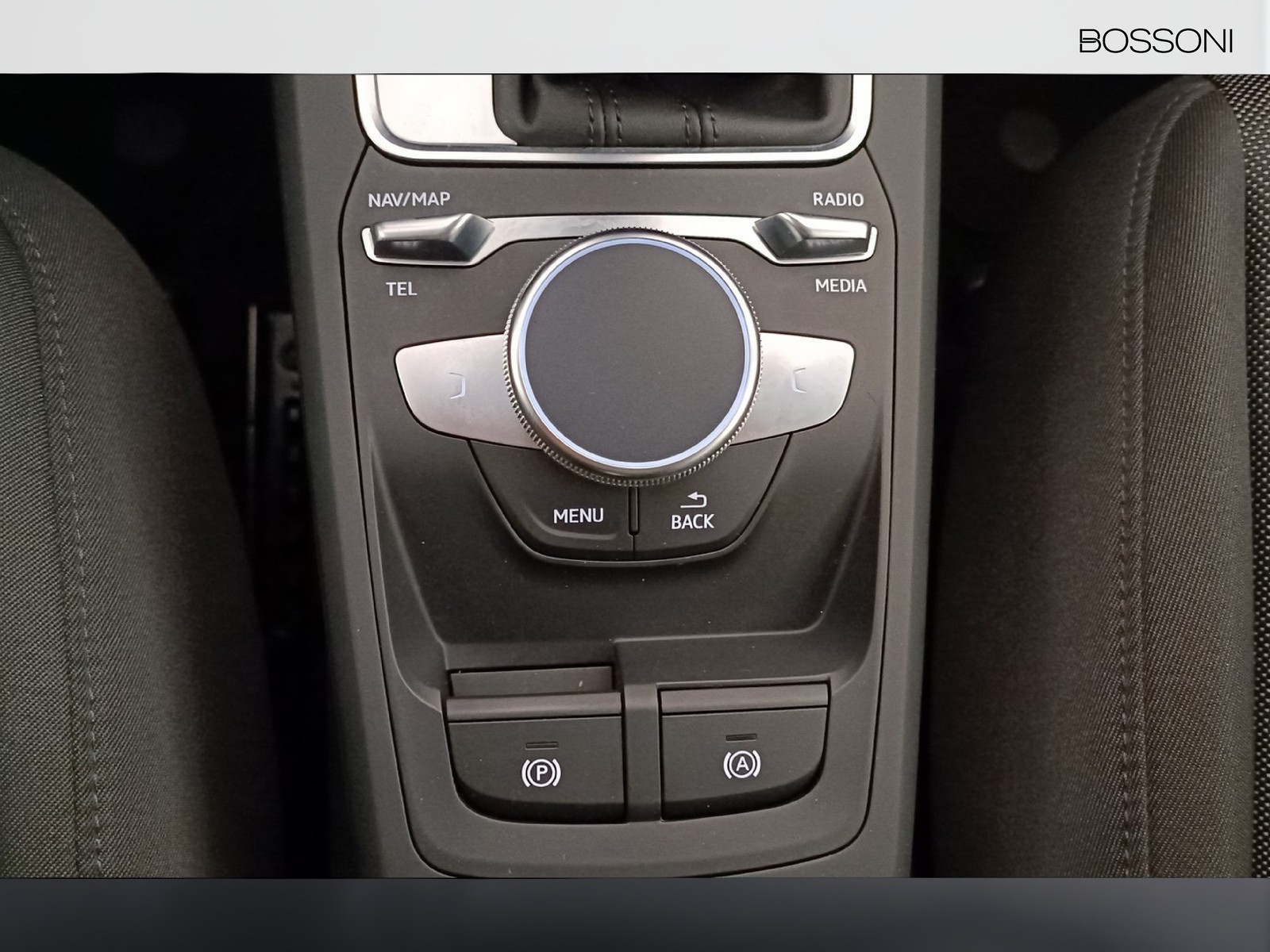 23 - Audi Q2 35 1.5 tfsi admired advanced s tronic