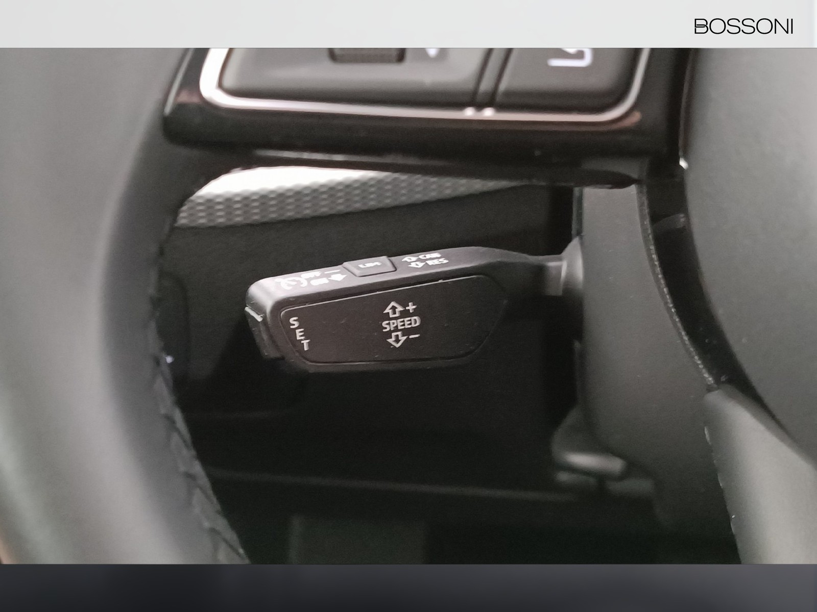 28 - Audi Q2 35 1.5 tfsi admired advanced s tronic