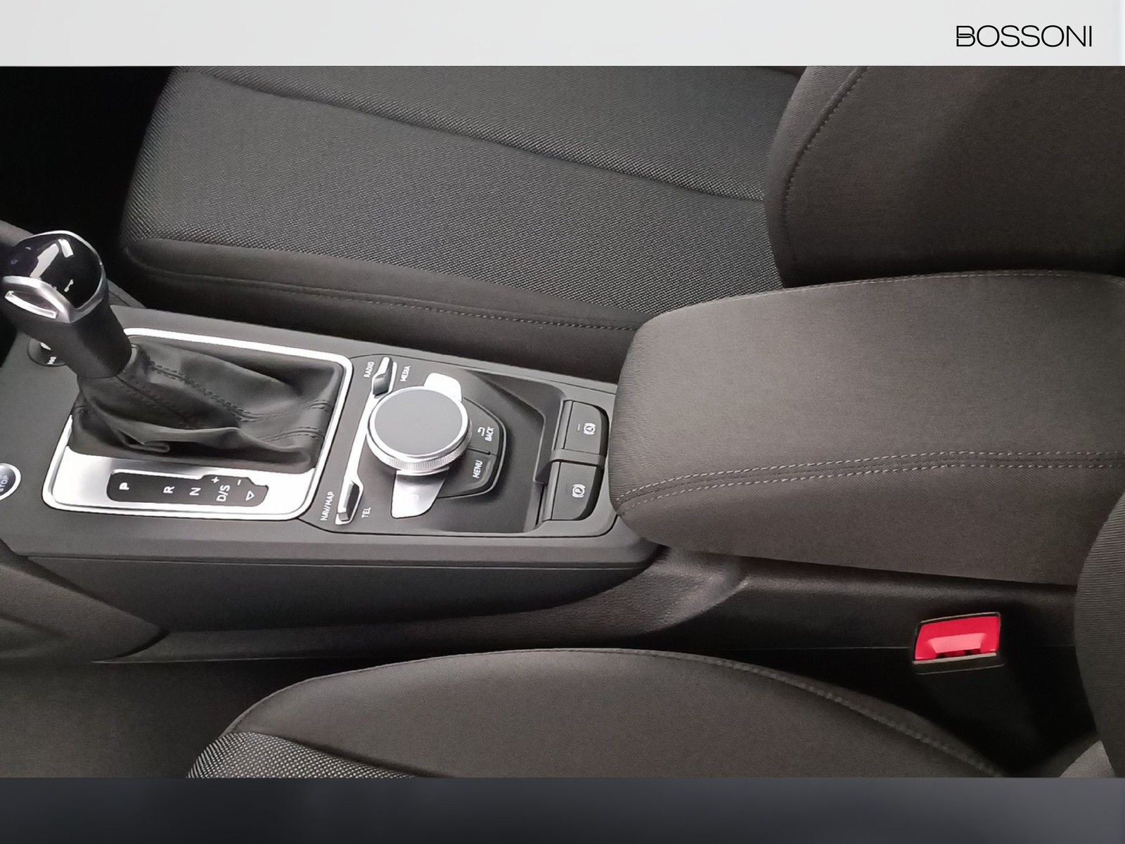 29 - Audi Q2 35 1.5 tfsi admired advanced s tronic