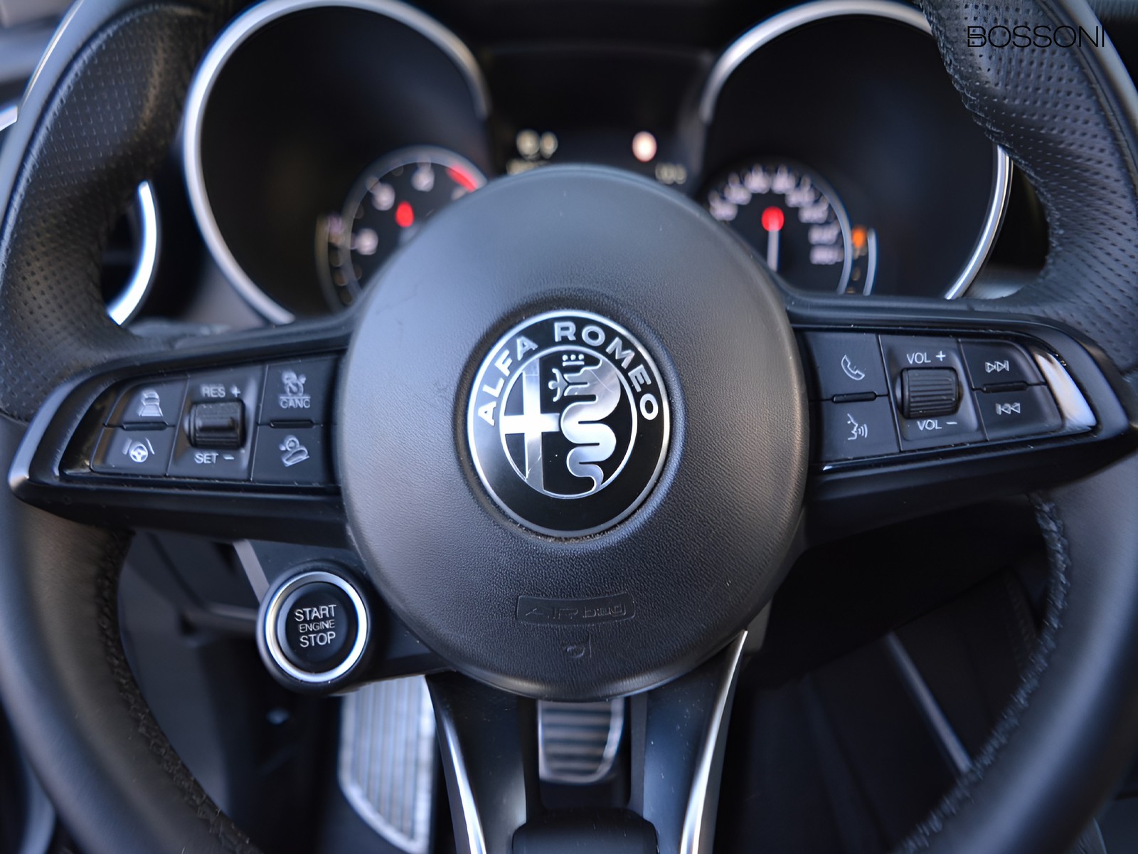 16 - Alfa Romeo Stelvio 2.2 turbo 190cv sprint q4 at8