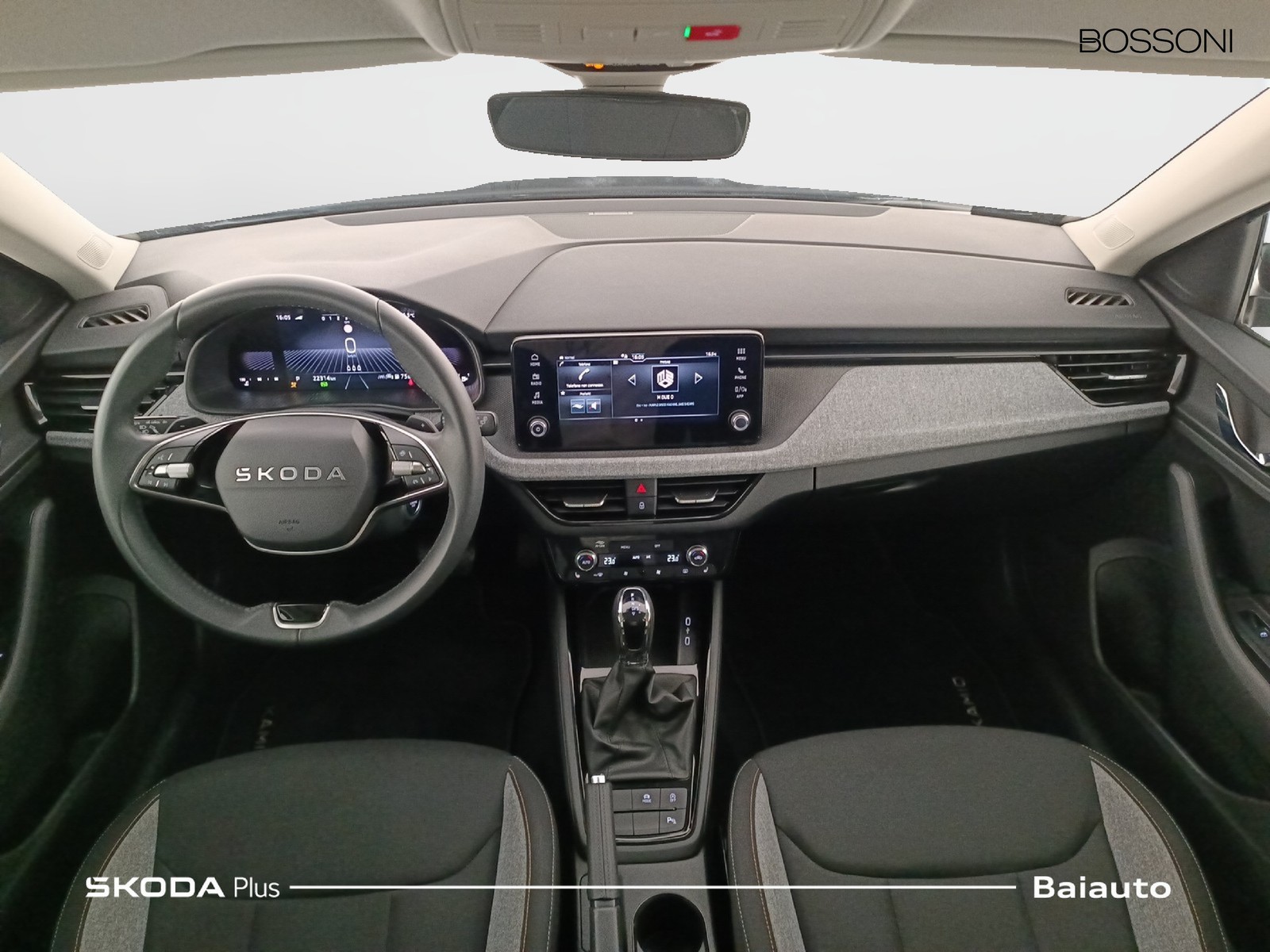 6 - Skoda Kamiq 1.0 tsi 115cv black dots dsg