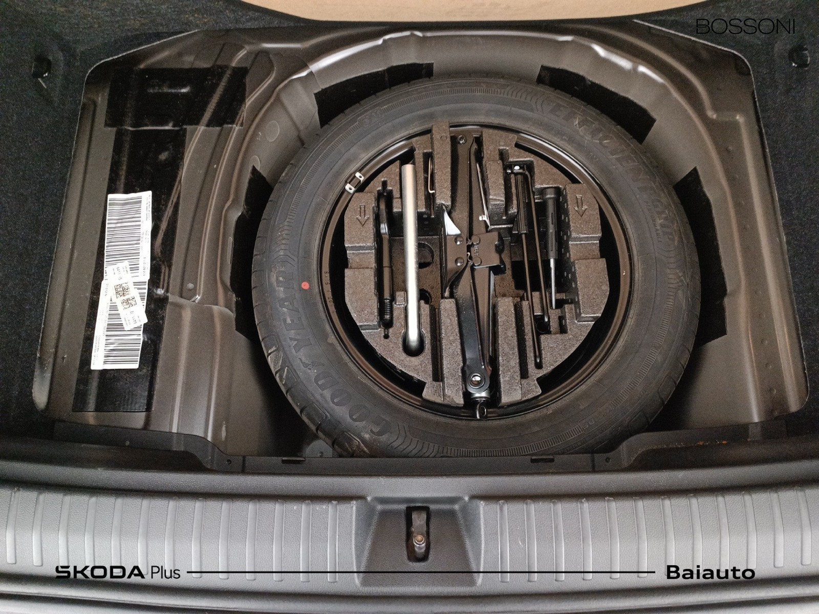 30 - Skoda Kamiq 1.0 tsi 115cv black dots dsg