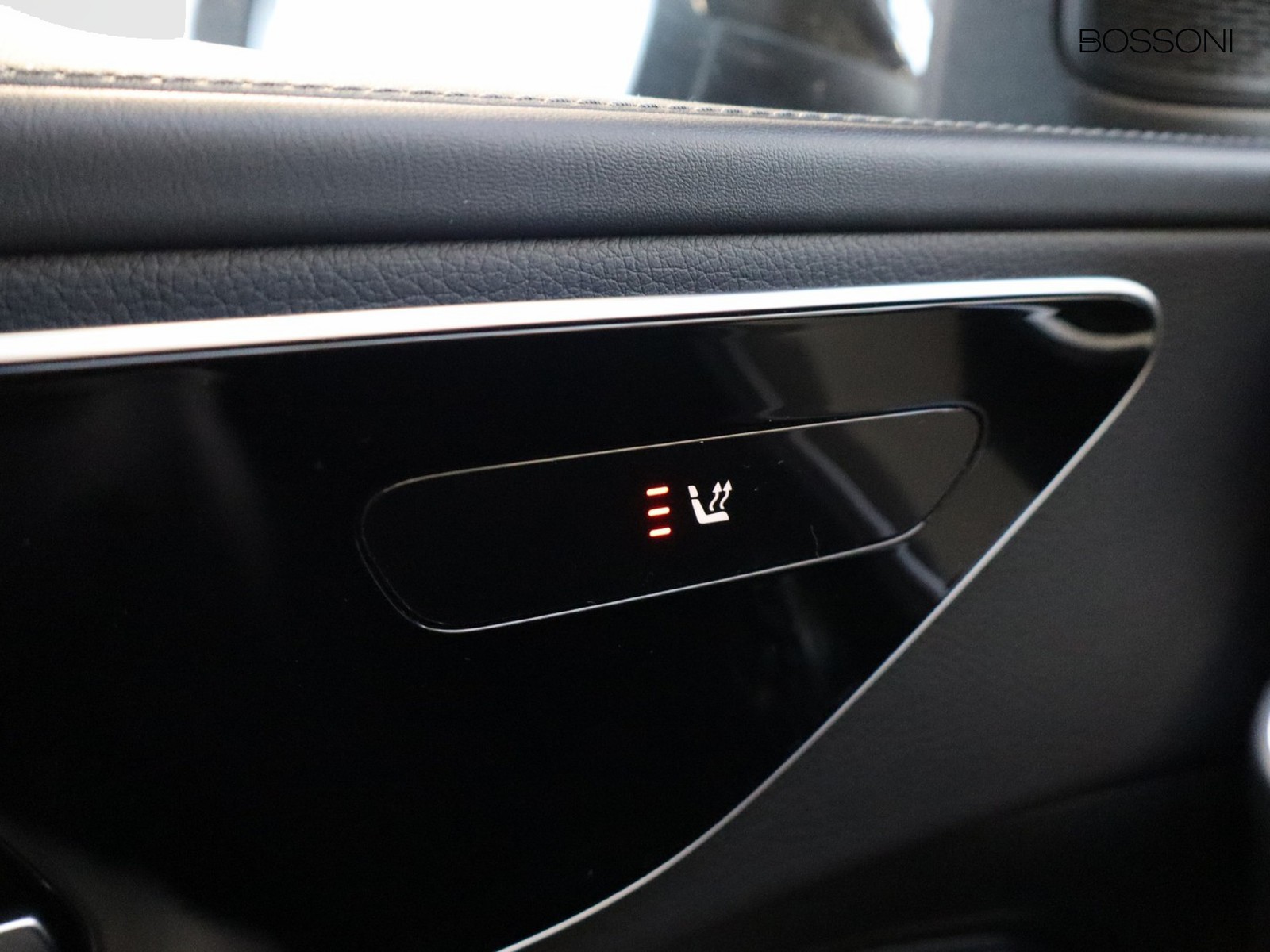 14 - Mercedes Classe C station wagon 220 d mild hybrid premium 4matic 9g-tronic