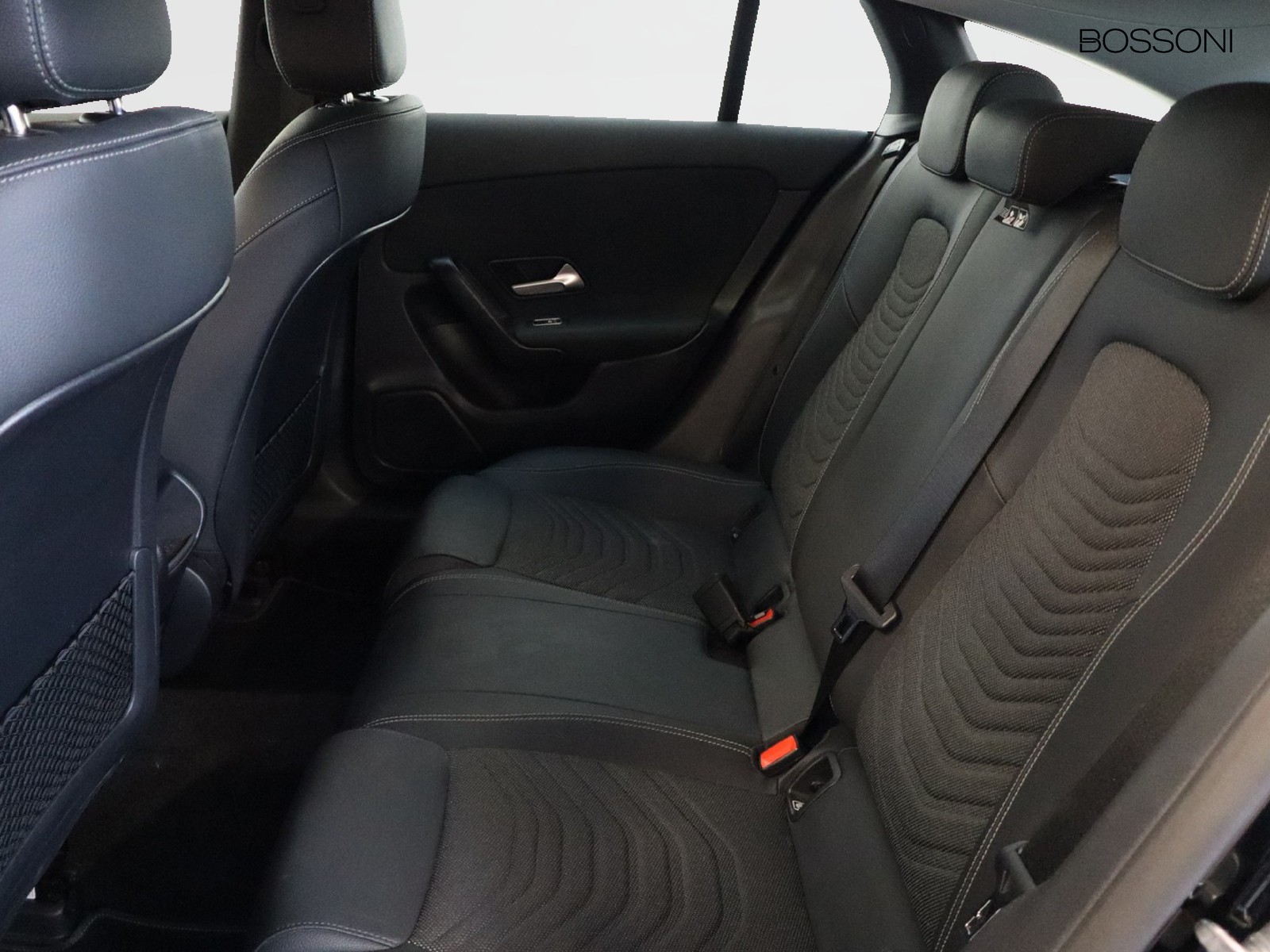 8 - Mercedes CLA shooting brake 180 d advanced 8g-dct