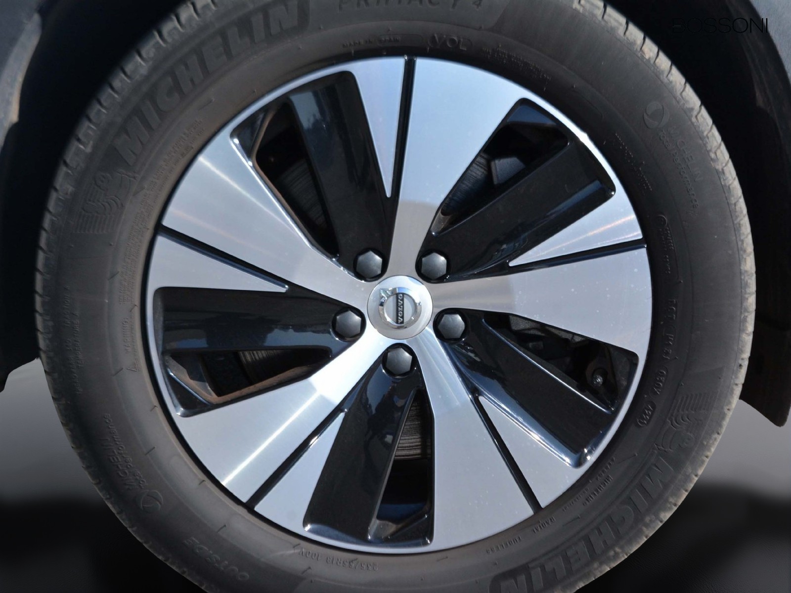 17 - Volvo XC40 1.5 t4 recharge plug-in-hybrid inscription expression geartronic my21