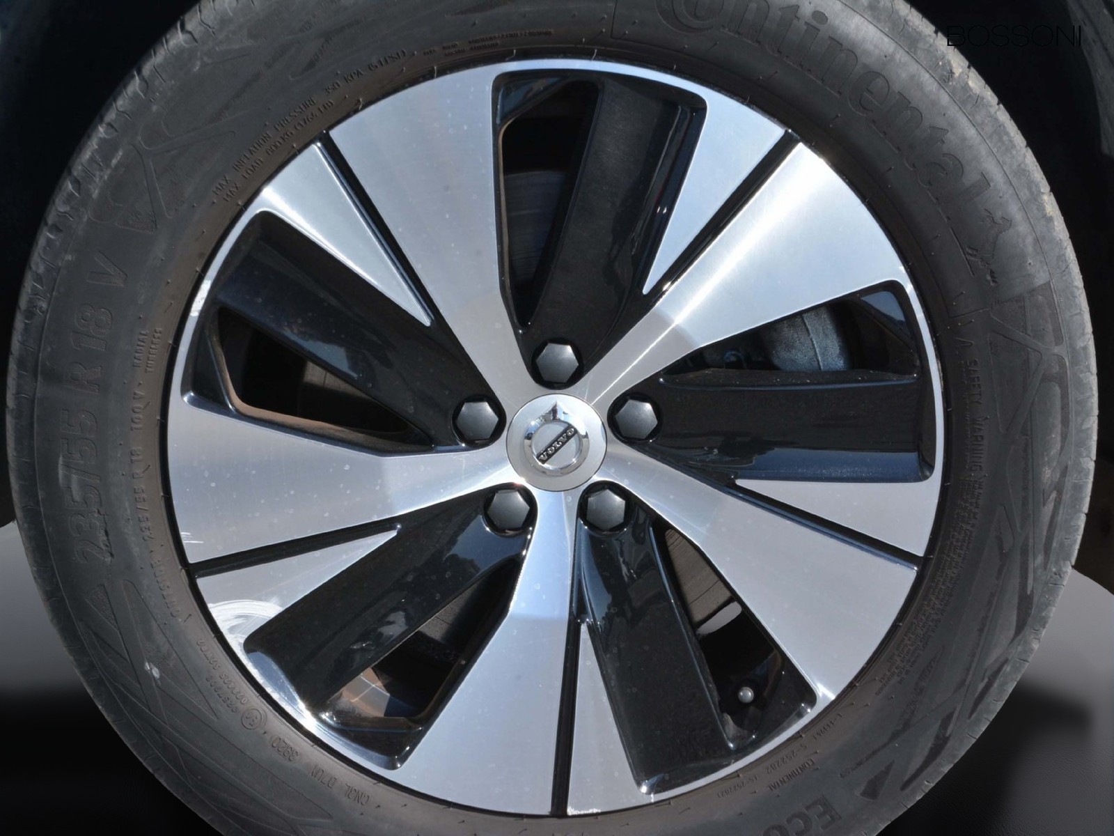 17 - Volvo XC40 1.5 t5 recharge plug-in-hybrid inscription expression geartronic my21