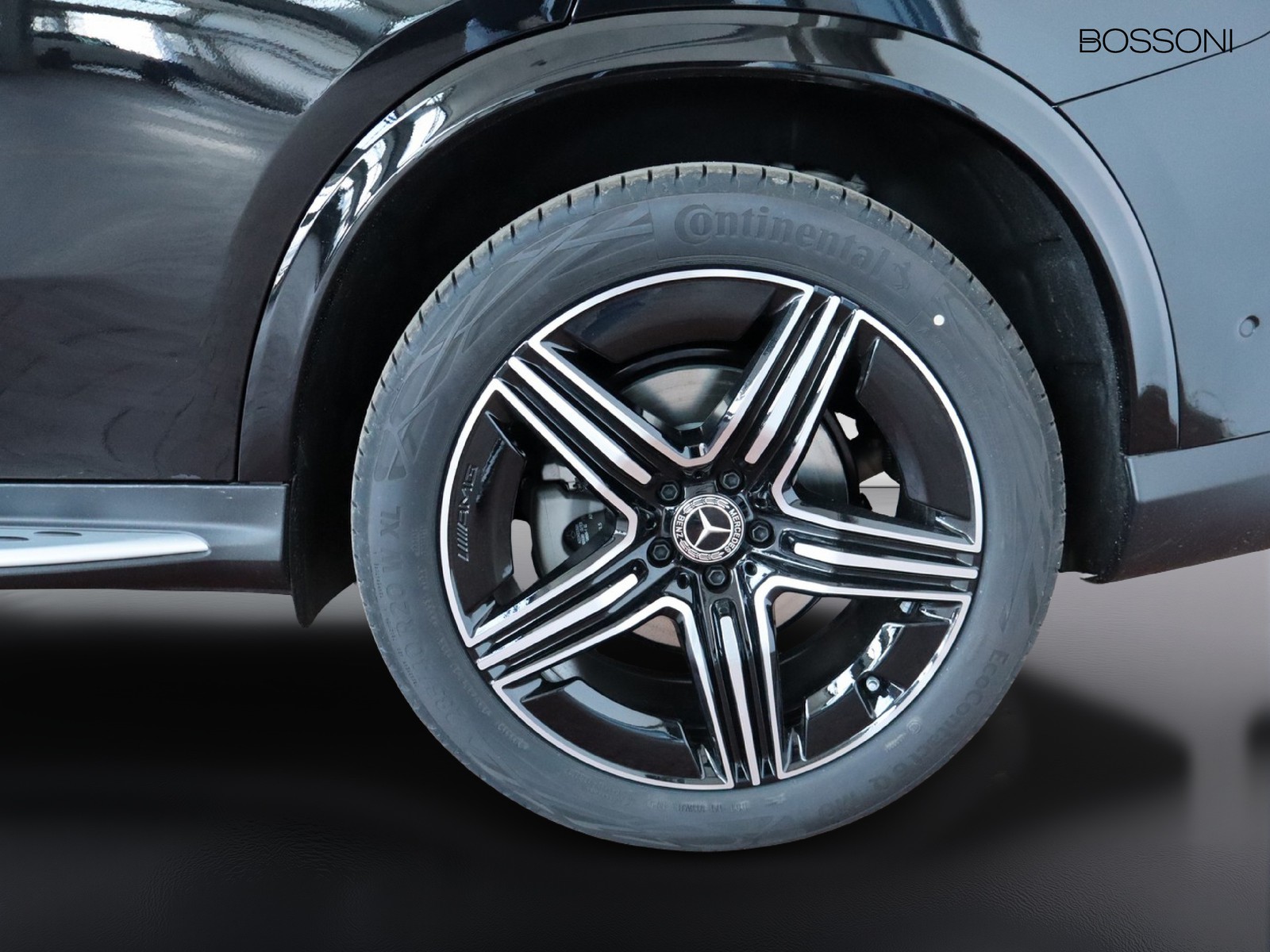 4 - Mercedes GLC coupe 220 d amg line advanced 4matic 9g-tronic