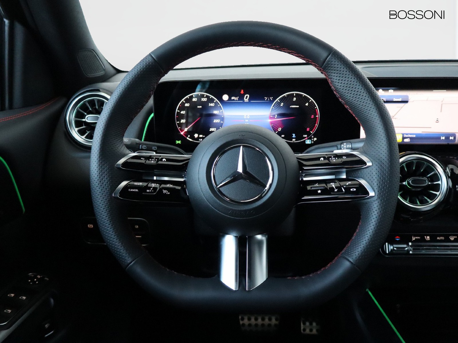 17 - Mercedes GLB 200 d amg line advanced plus 8g-dct