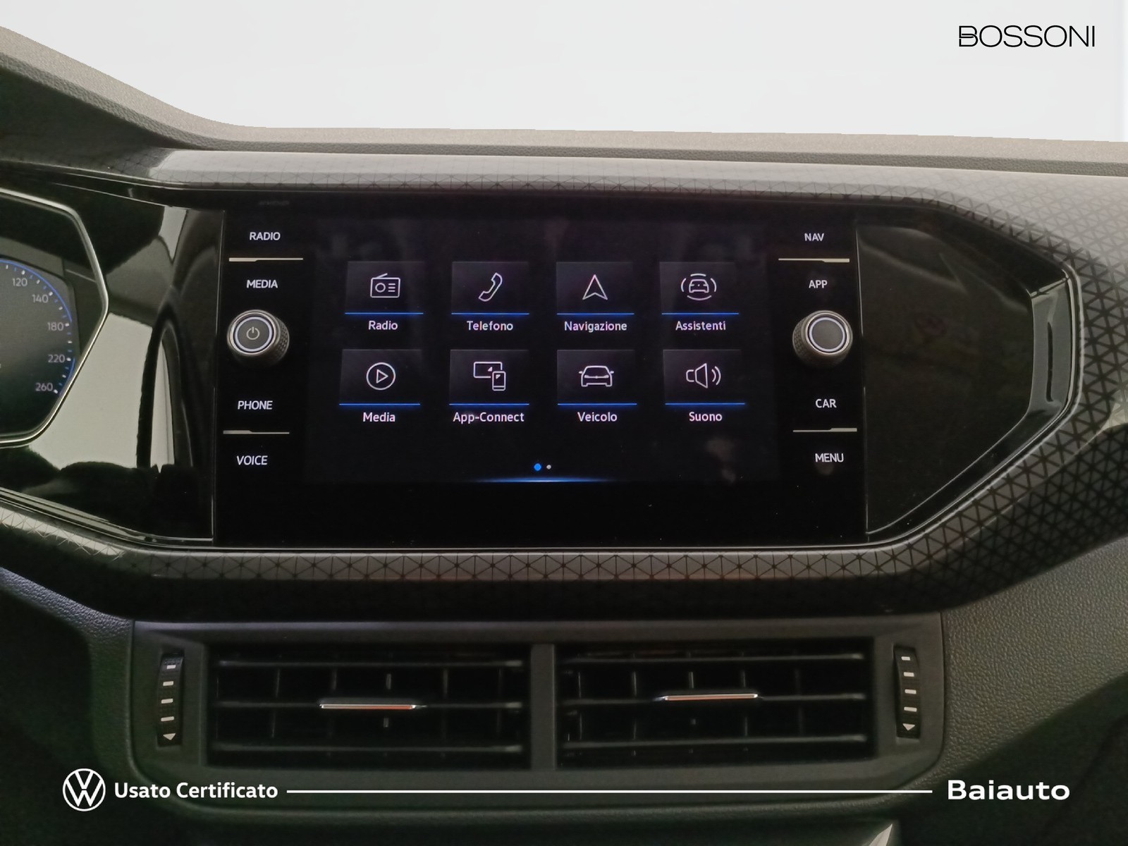 10 - Volkswagen T-Cross 1.0 tsi 110cv advanced