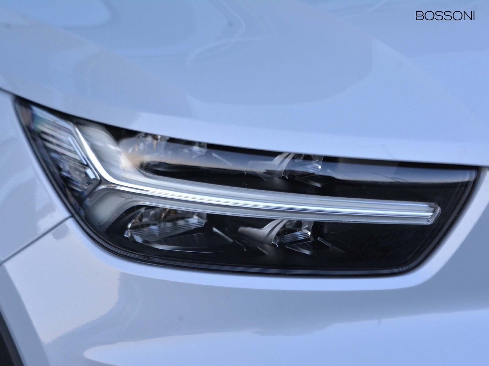 22 - Volvo XC40 1.5 t5 recharge plug-in-hybrid inscription expression geartronic my21