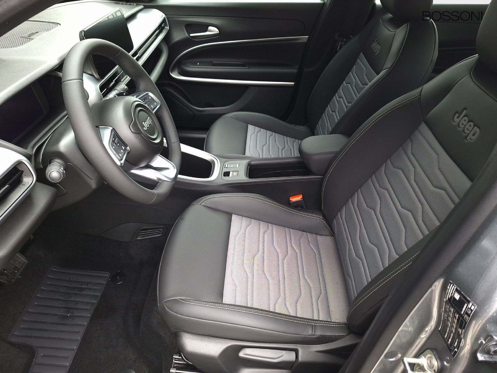 11 - Jeep Avenger 1.2 turbo e-hybrid mhev 145cv upland 4xe