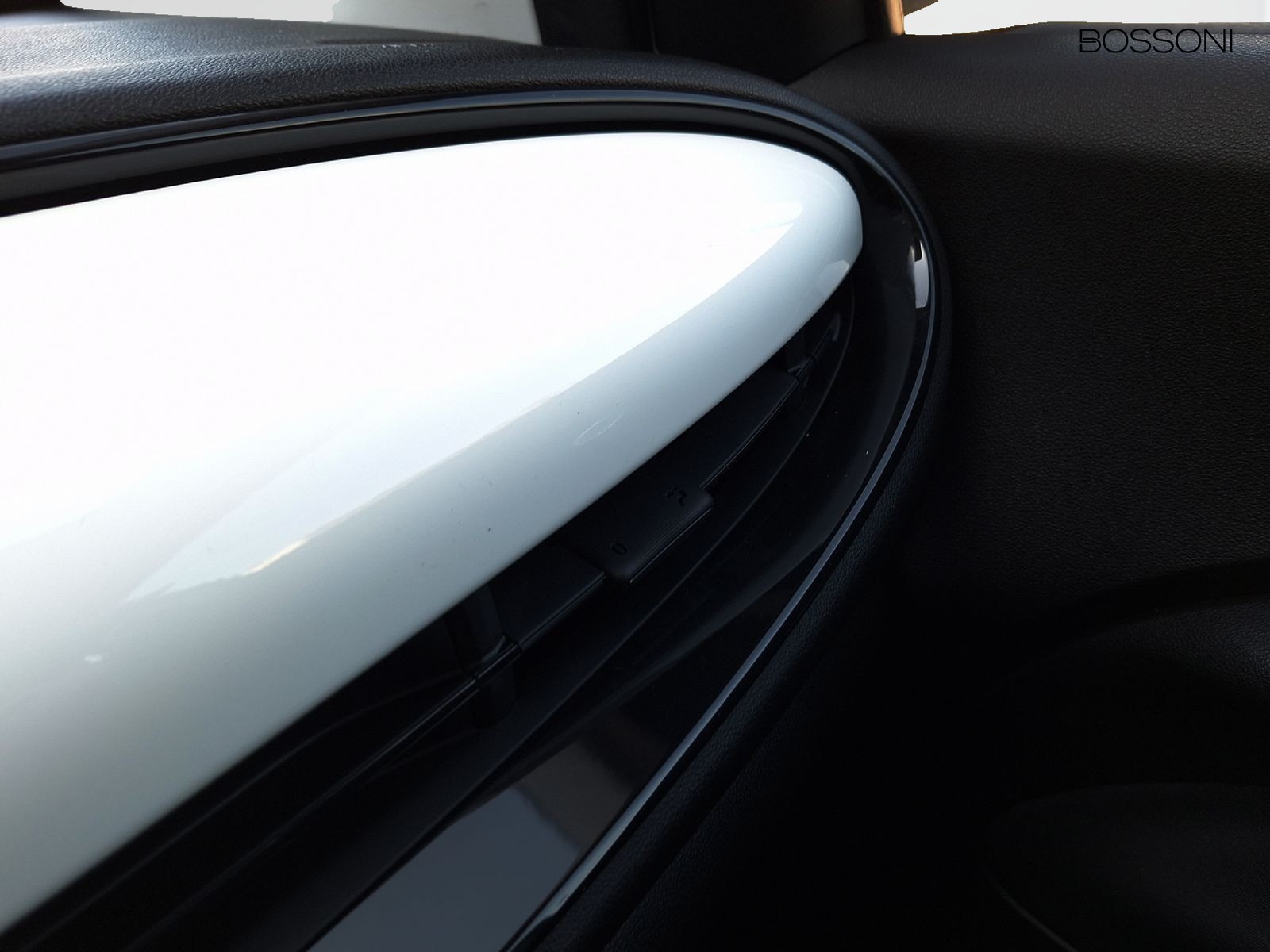 10 - Fiat 500 1.0 hybrid icon