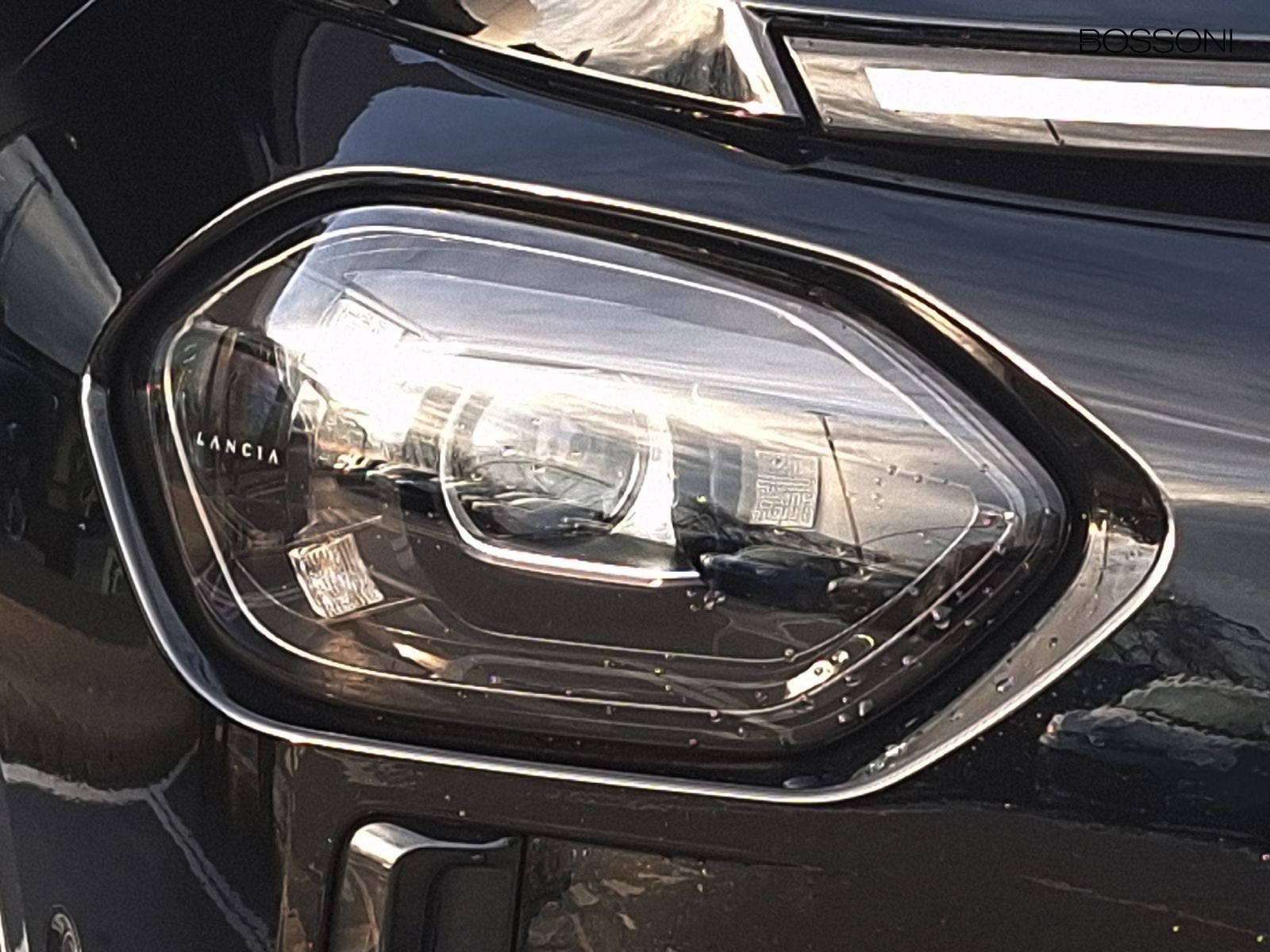 14 - Lancia Ypsilon 1.2 mhev 110cv lx e-dct