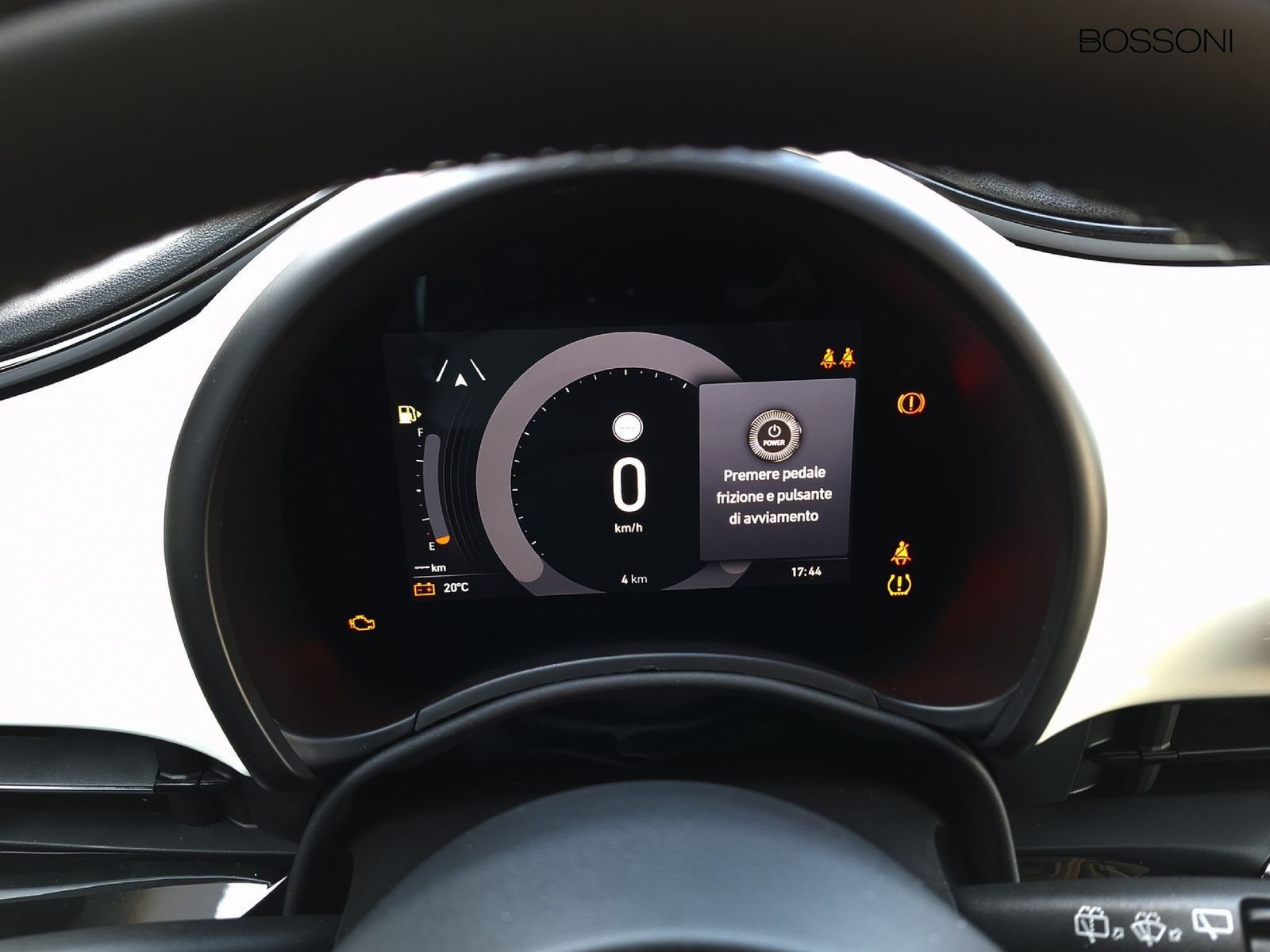 9 - Fiat 500 1.0 hybrid icon