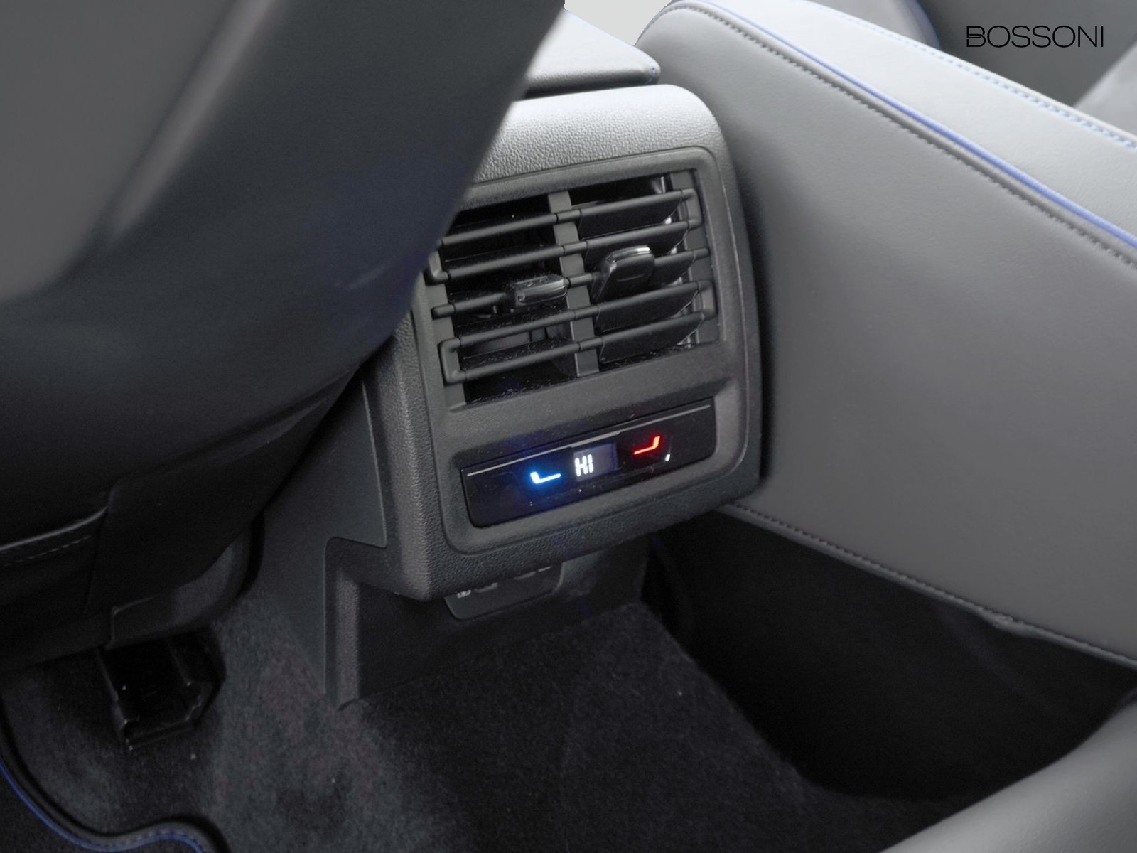 29 - Volkswagen Golf 2.0 tsi 333cv r 4motion dsg