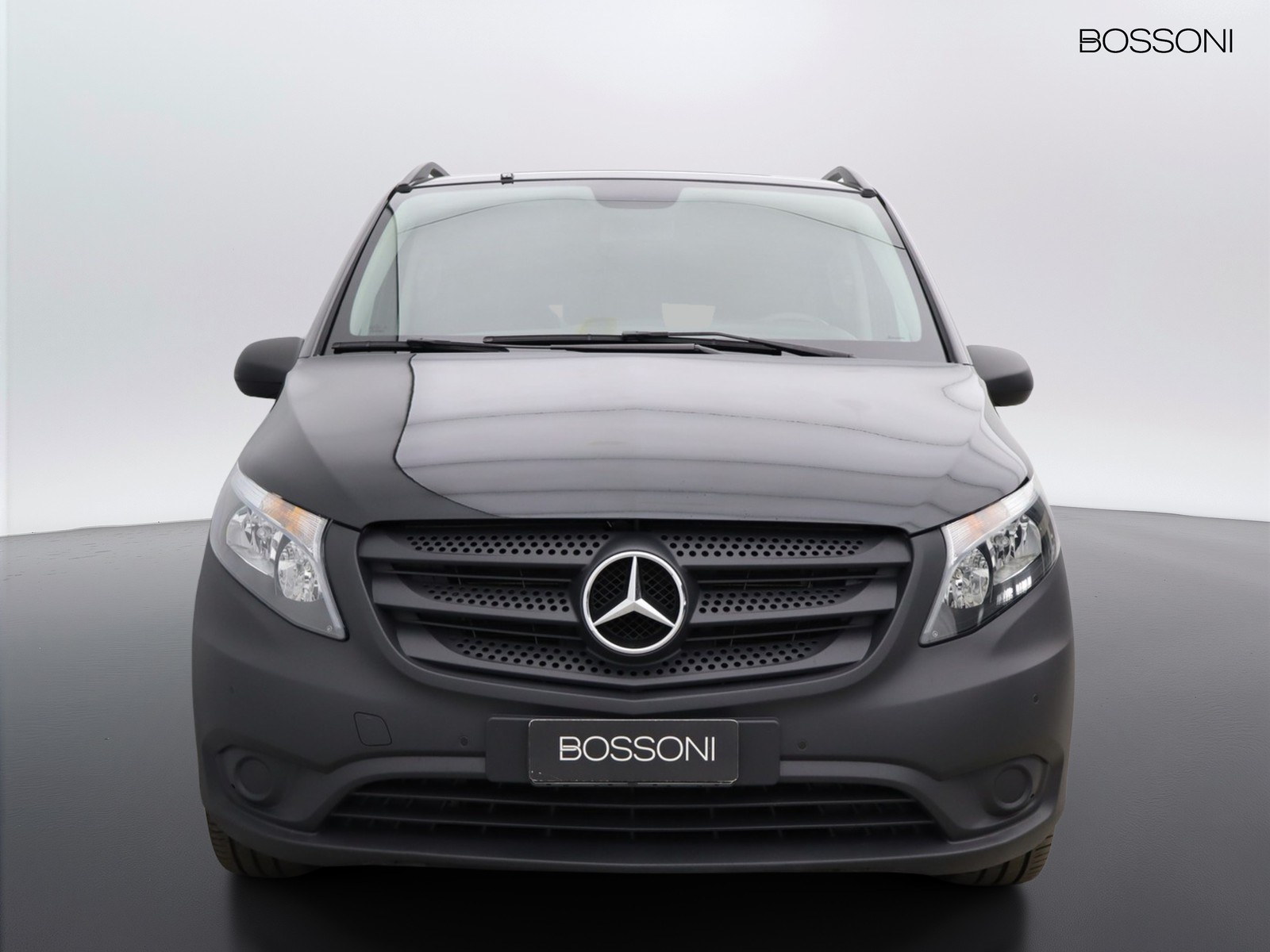 2 - Mercedes Vans Vito 116 cdi long tourer pro auto my20