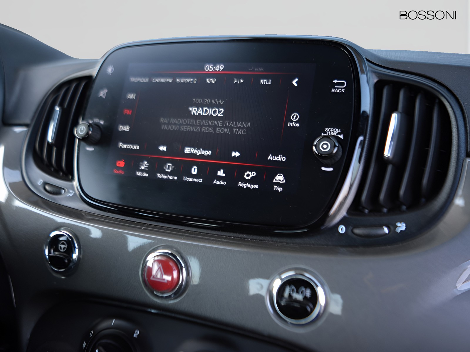 10 - Fiat 500 1.0 firefly hybrid 70cv