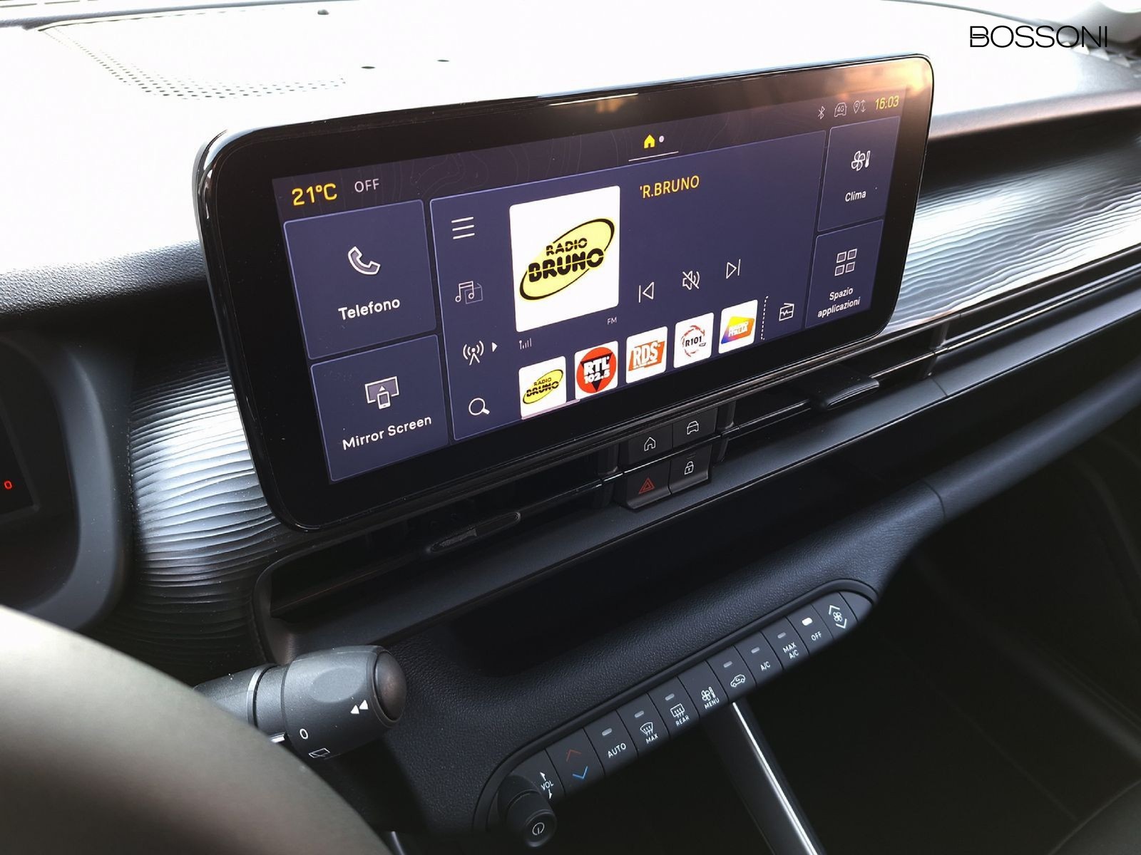 17 - Jeep Avenger 1.2 turbo 100cv altitude fwd