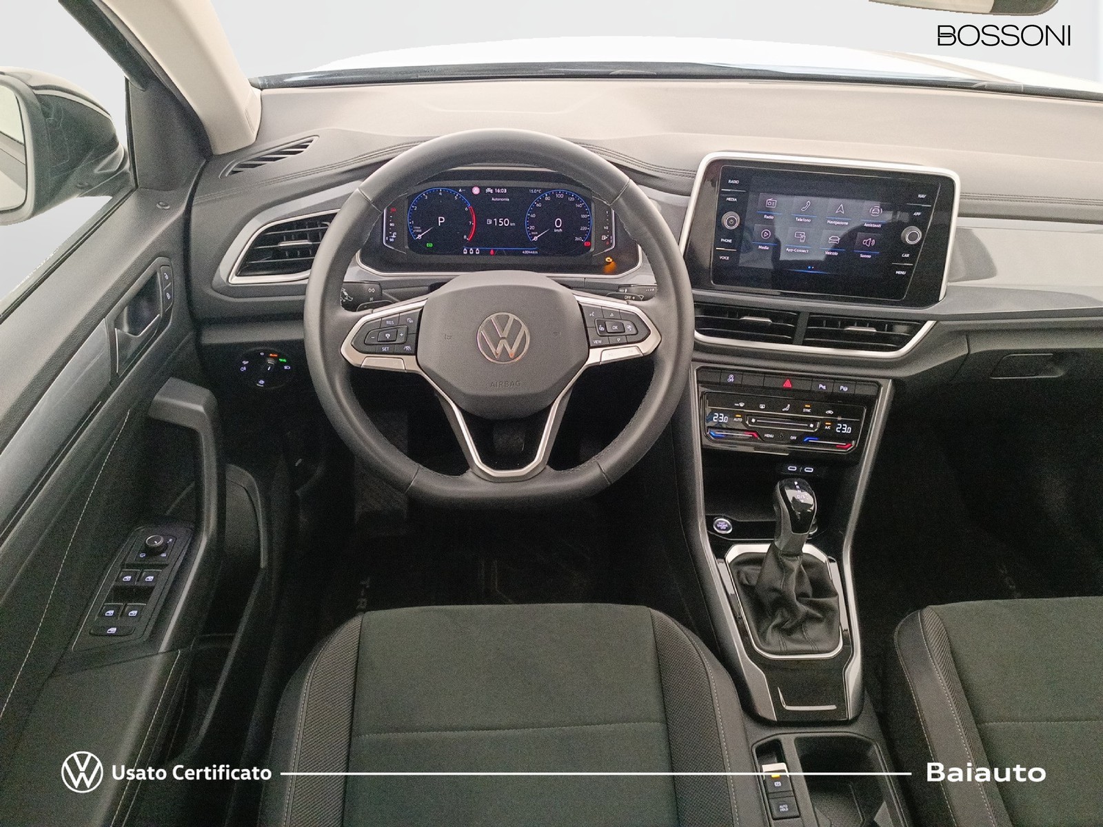 8 - Volkswagen T-Roc 1.5 tsi act style dsg