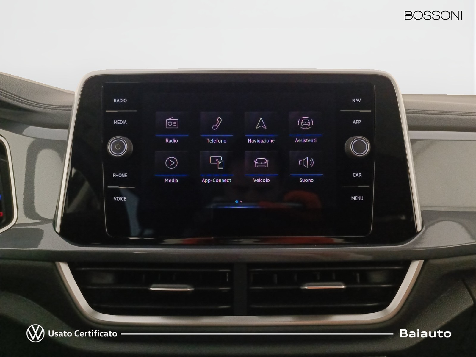 10 - Volkswagen T-Roc 1.5 tsi act style dsg