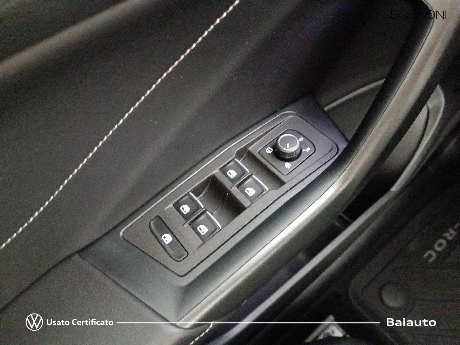 18 - Volkswagen T-Roc 1.5 tsi act style dsg