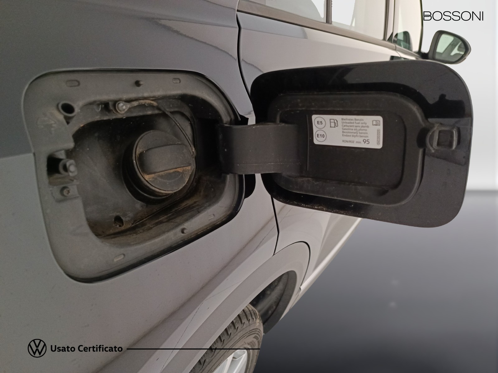 32 - Volkswagen T-Roc 1.5 tsi act style dsg