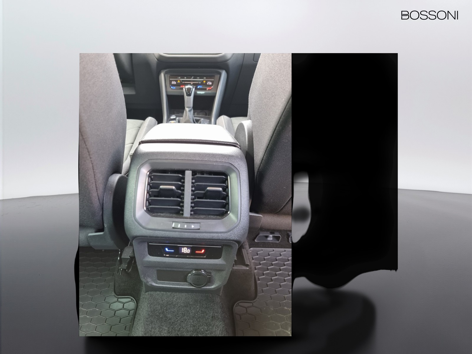 14 - Volkswagen Tiguan 1.5 tsi act 150cv elegance dsg