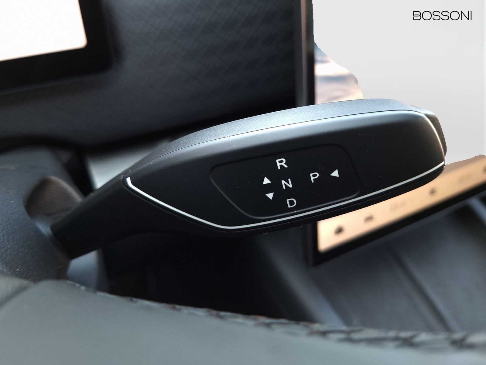 18 - Jaecoo 7 shs-h 1.5 tgdi full hybrid exclusive dht