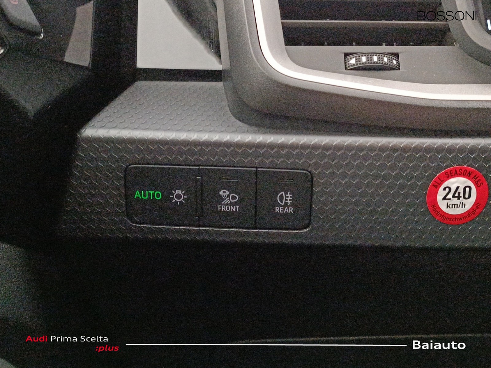 17 - Audi A1 sportback 30 1.0 tfsi 116cv business