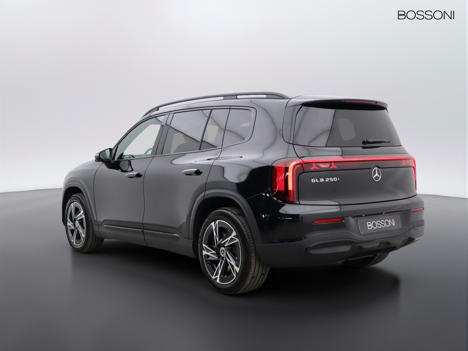 5 - Mercedes GLB eq 250+ advanced plus