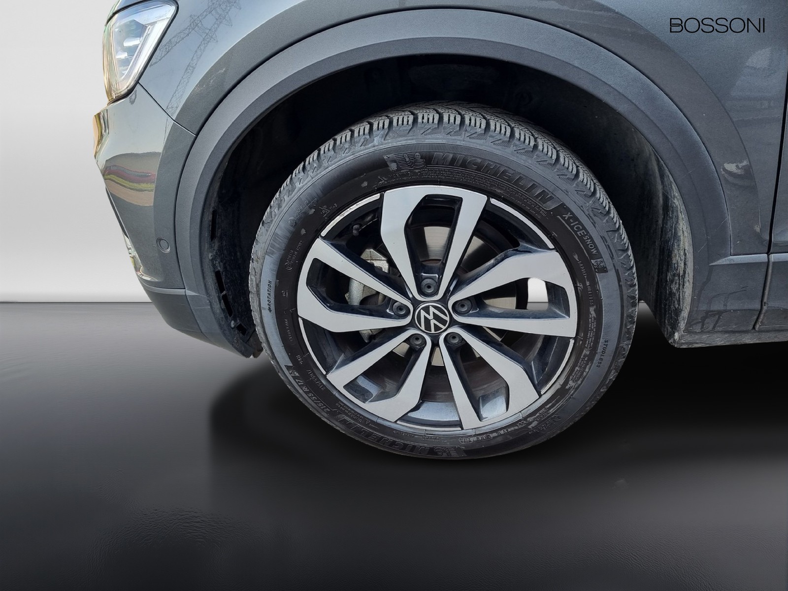 5 - Volkswagen T-Roc 1.0 tsi 110cv style