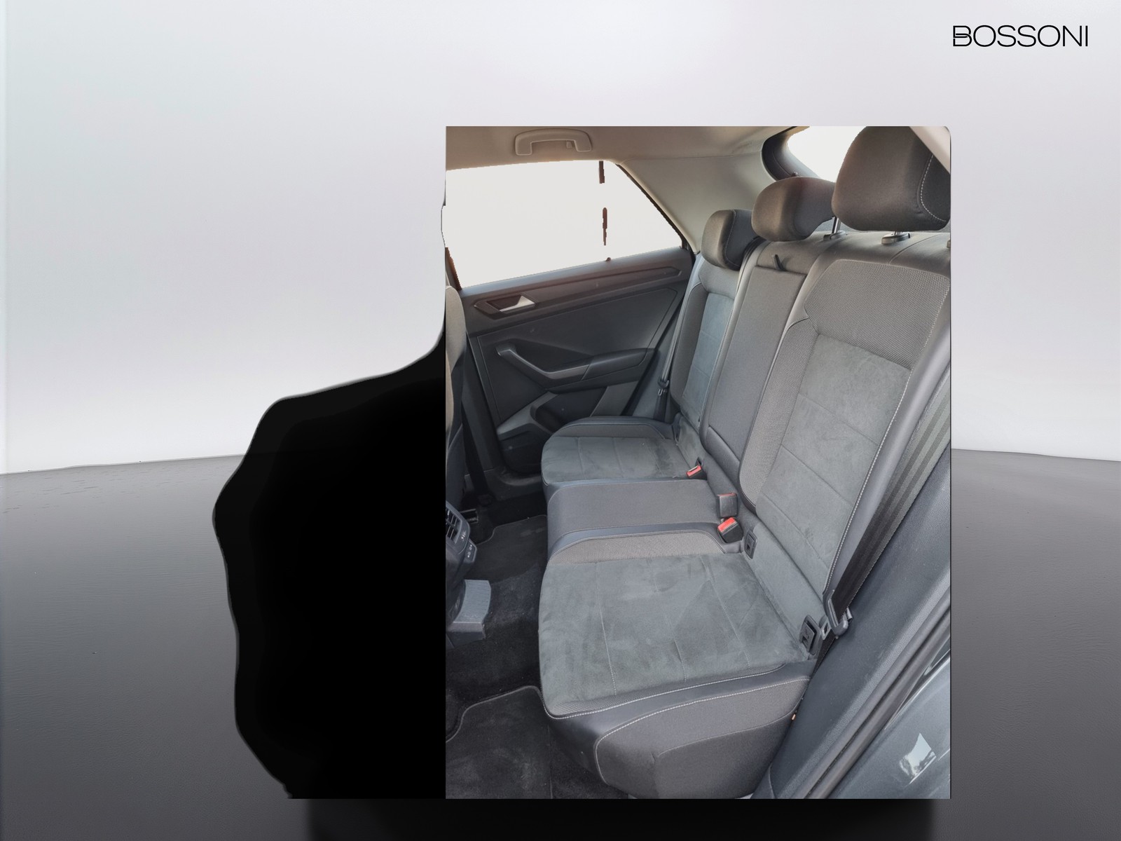 9 - Volkswagen T-Roc 1.0 tsi 110cv style