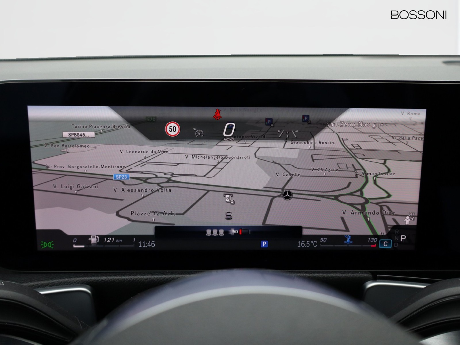 16 - Mercedes GLB 200 d progressive advanced plus 8g-dct