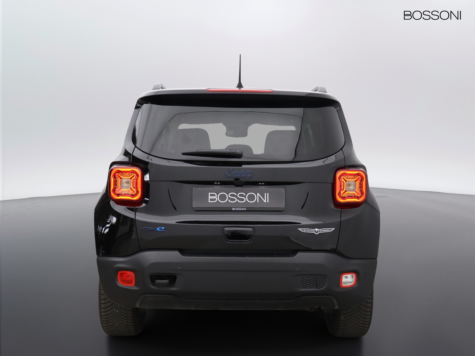 6 - Jeep Renegade 1.3 t4 phev trailhawk 4xe at6