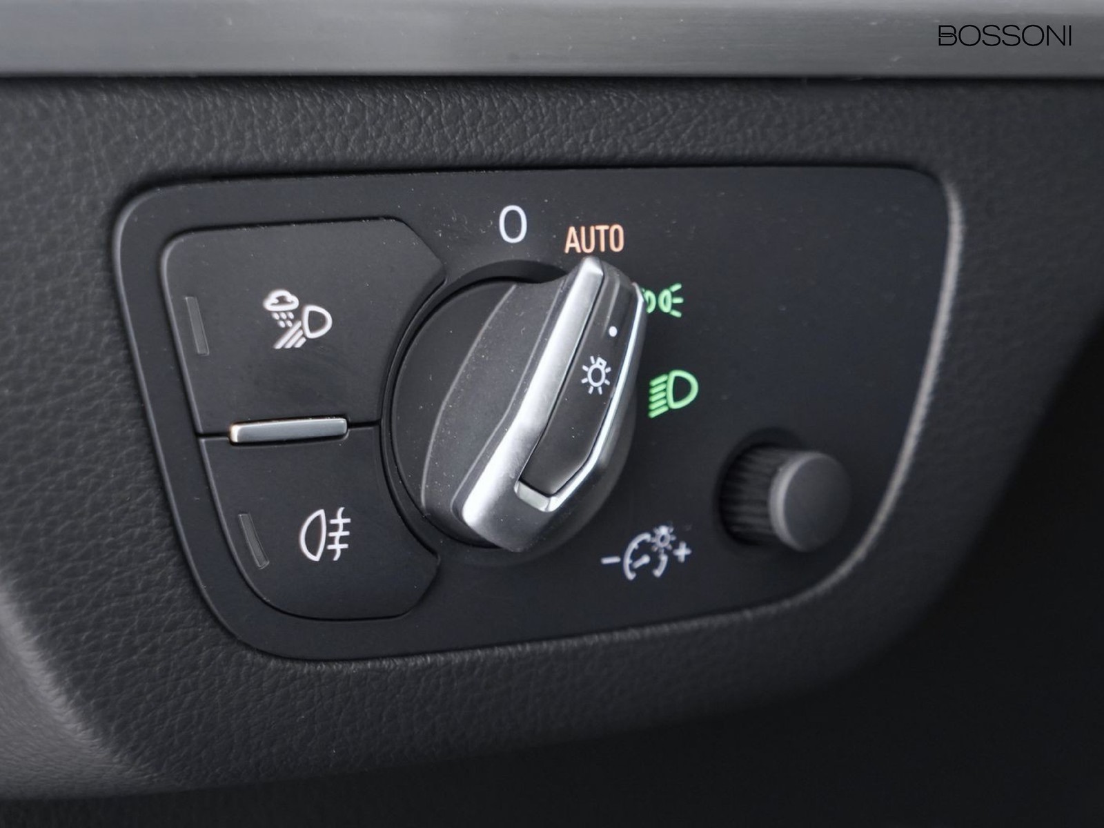 11 - Audi Q5 40 2.0 tdi mhev 12v s line quattro s tronic