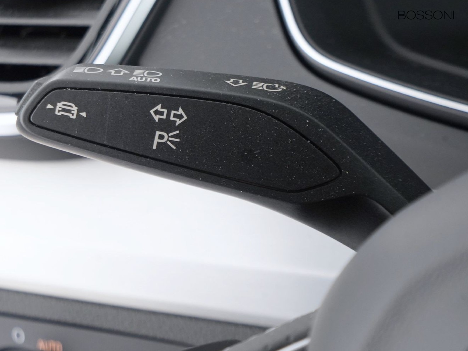 26 - Audi Q5 40 2.0 tdi mhev 12v s line quattro s tronic