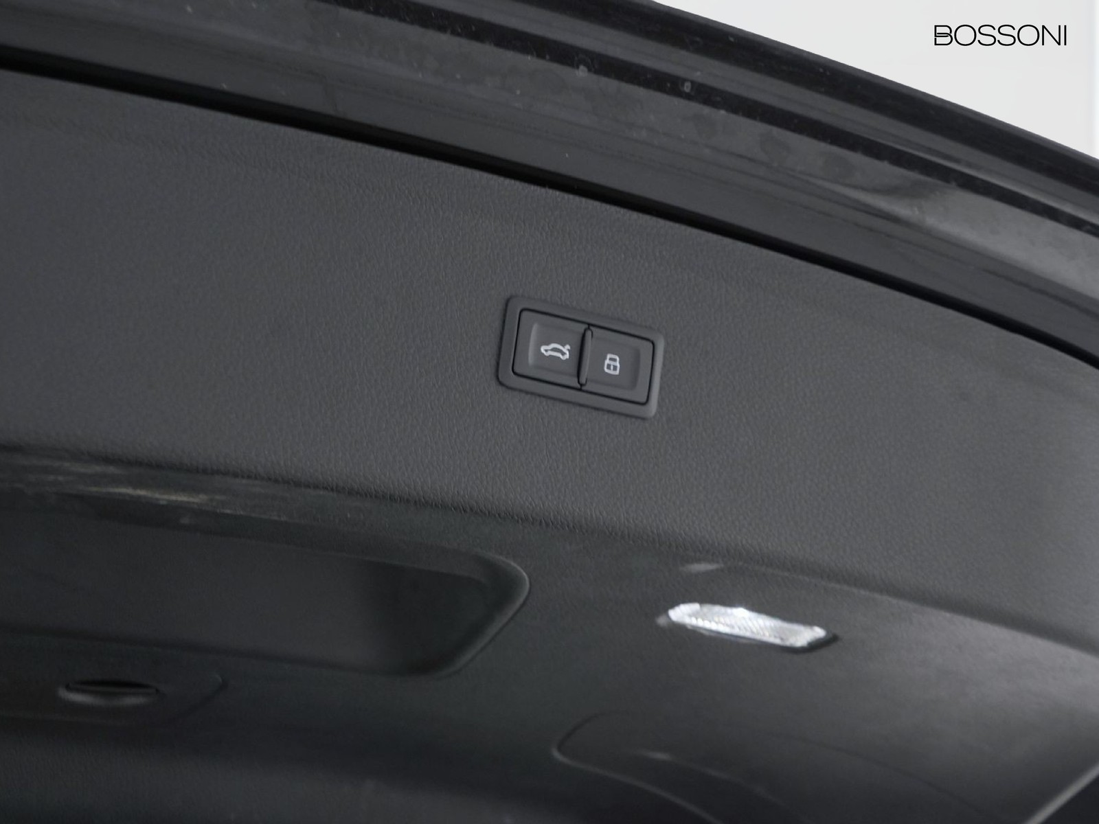 39 - Audi Q5 40 2.0 tdi mhev 12v s line quattro s tronic