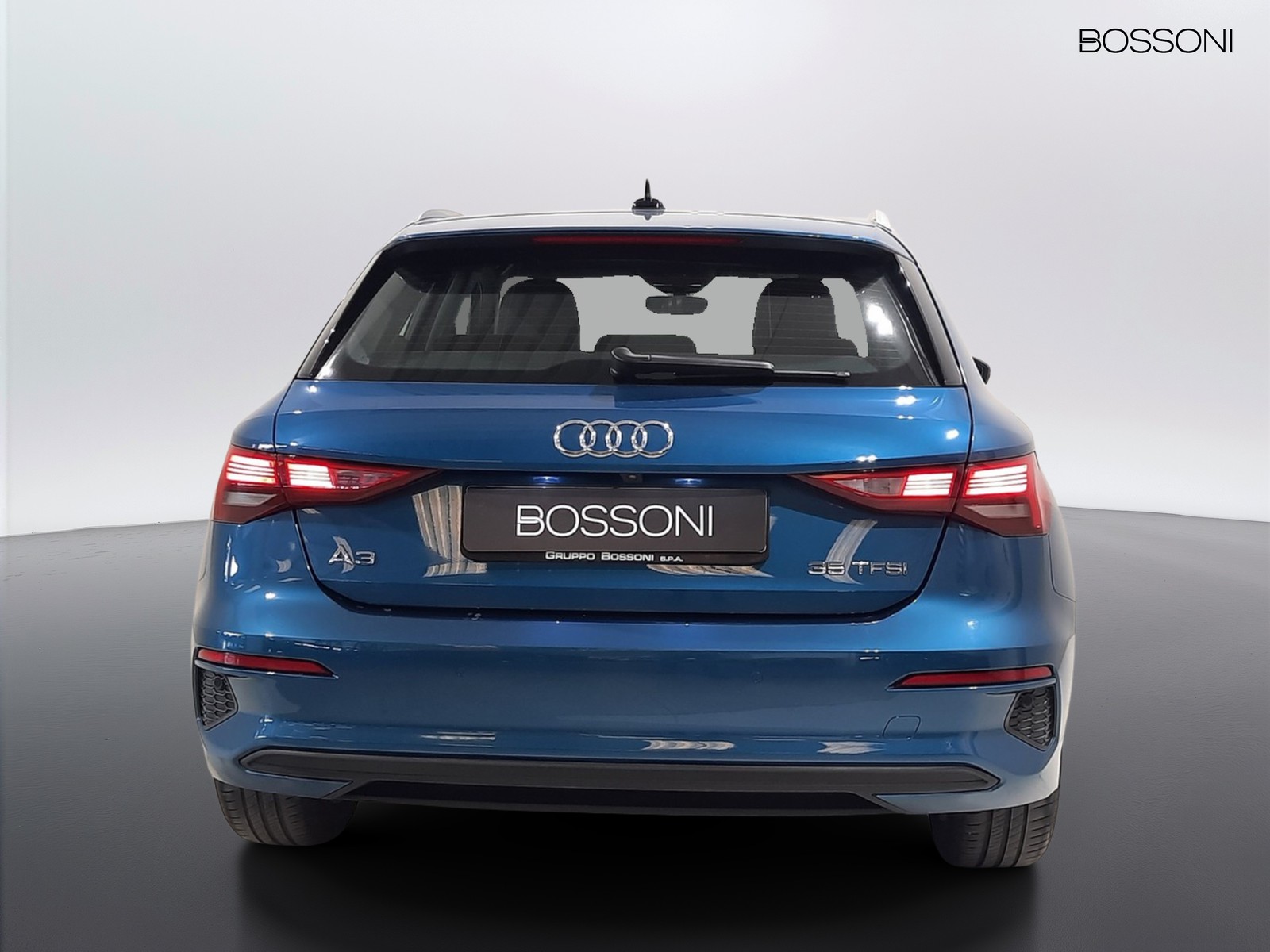 5 - Audi A3 sportback 35 1.5 tfsi mhev business s tronic