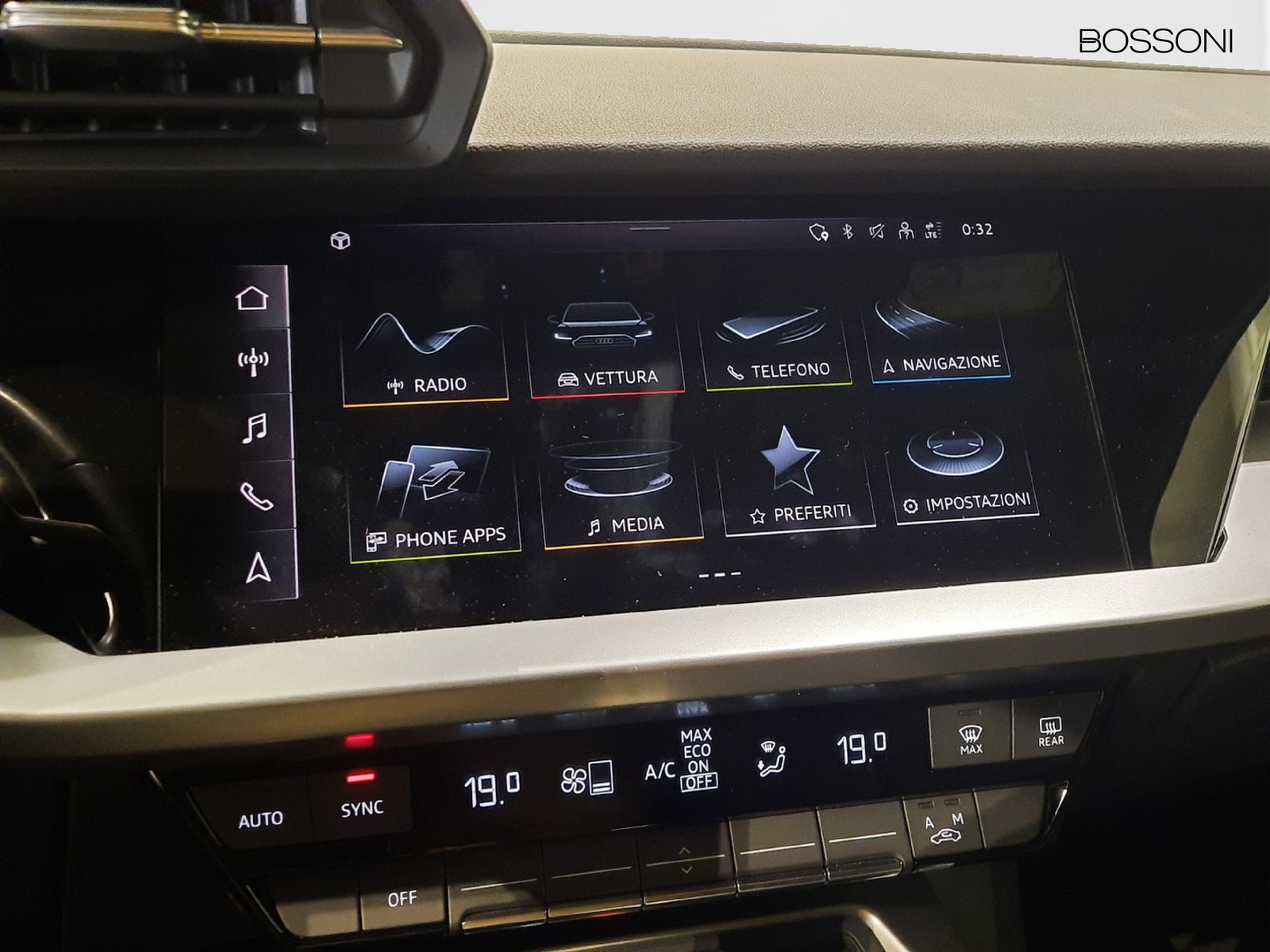 11 - Audi A3 sportback 35 1.5 tfsi mhev business s tronic