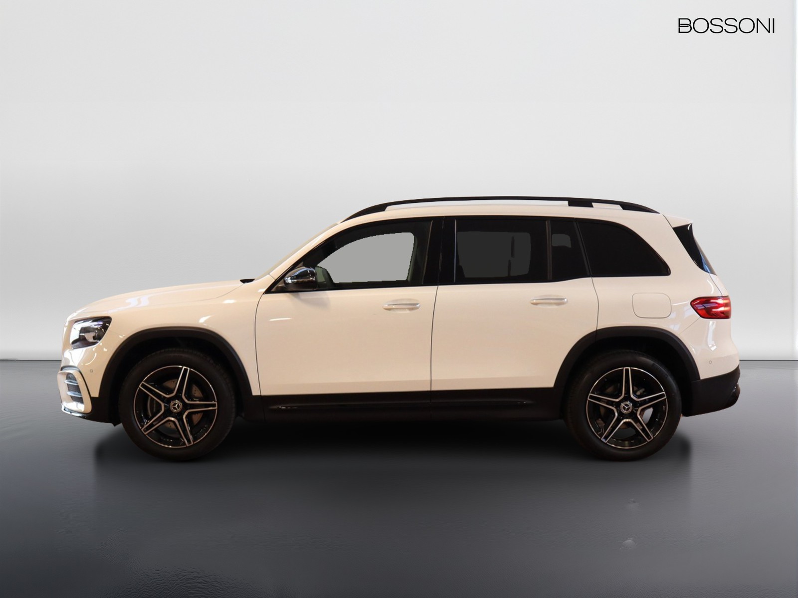 3 - Mercedes GLB 200 d amg line premium 8g-dct